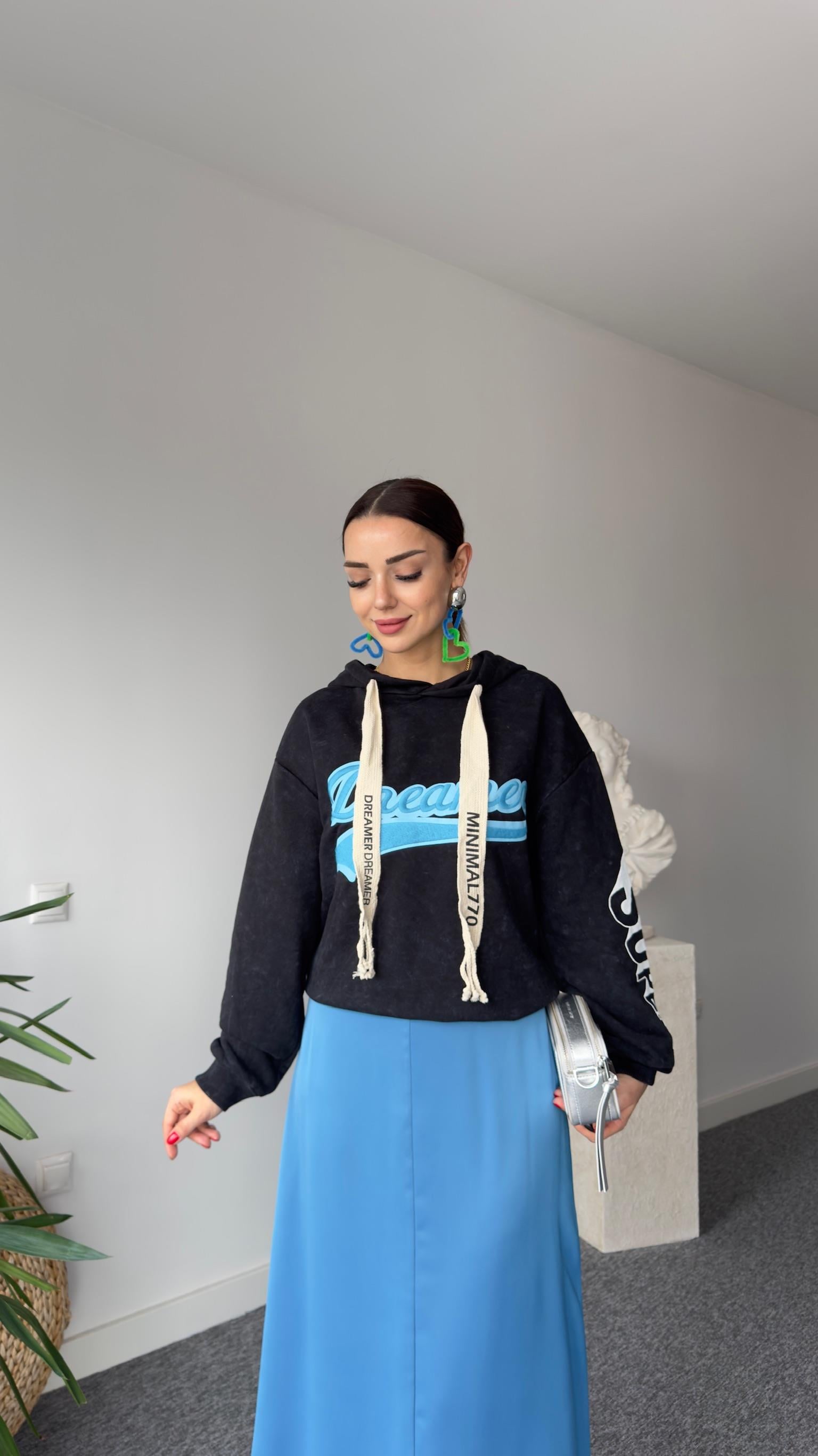 Mavi Nakış Yazılı Yıkamalı Sweatshirt