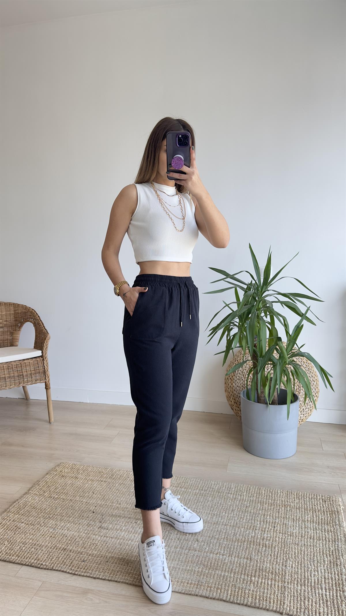 Beli Lastikli Siyah Gabardin Pantolon
