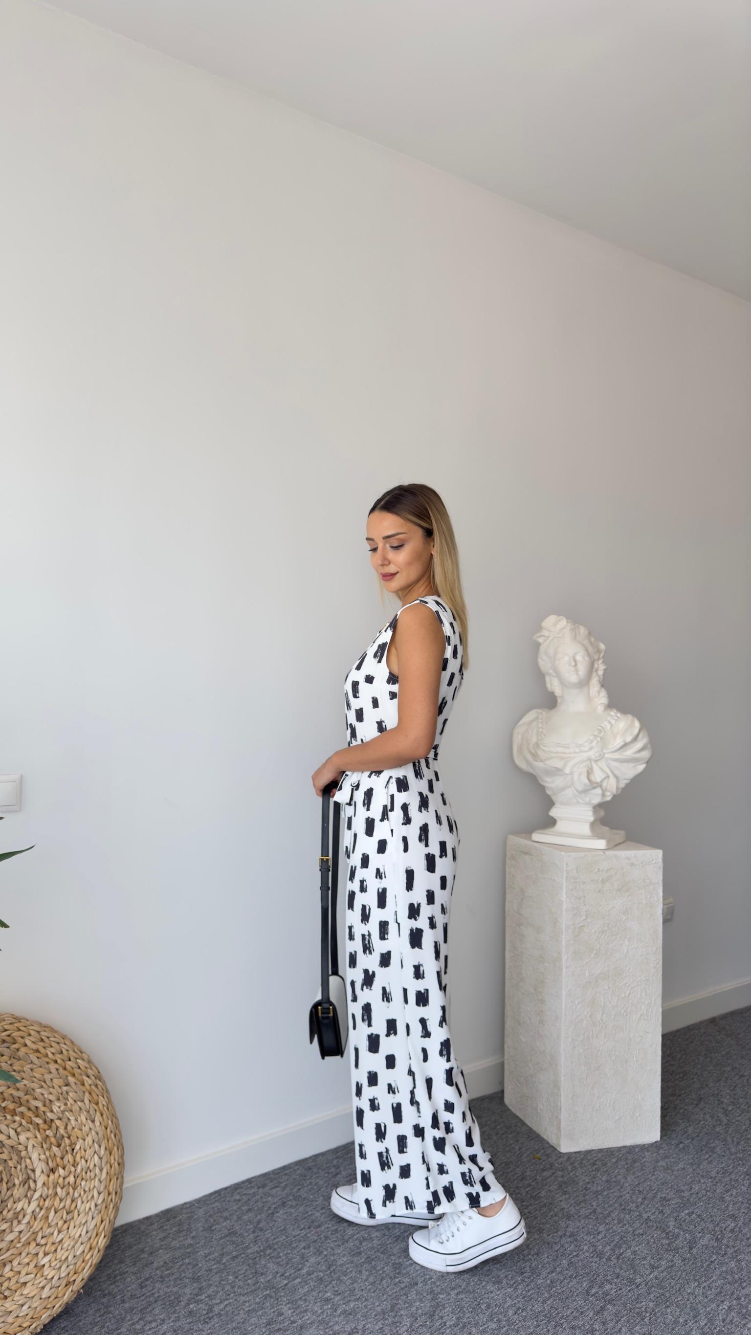 Kare Desenli Kuşaklı Tulum