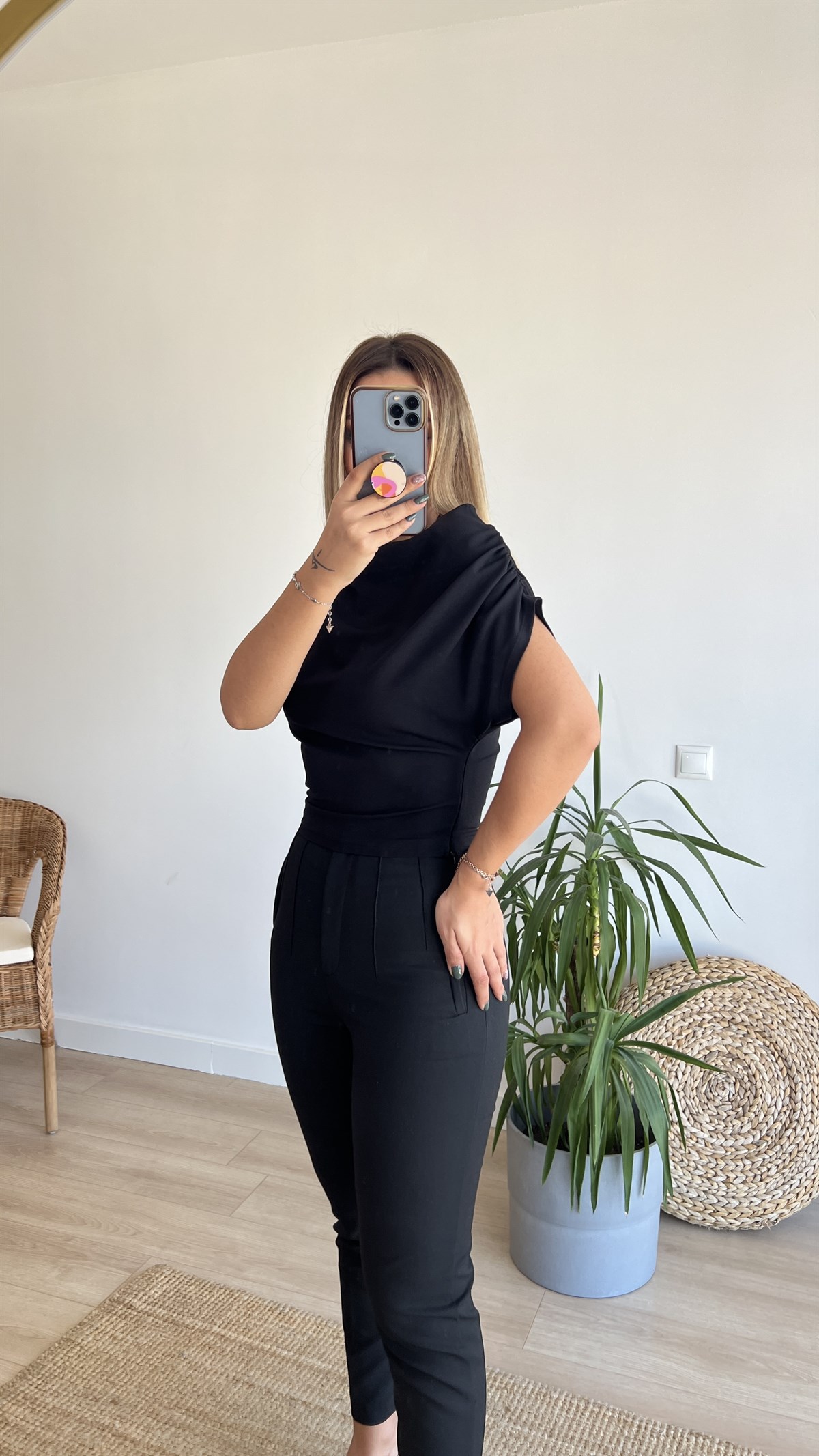 Yanı Fermuarlı Siyah Bluz 