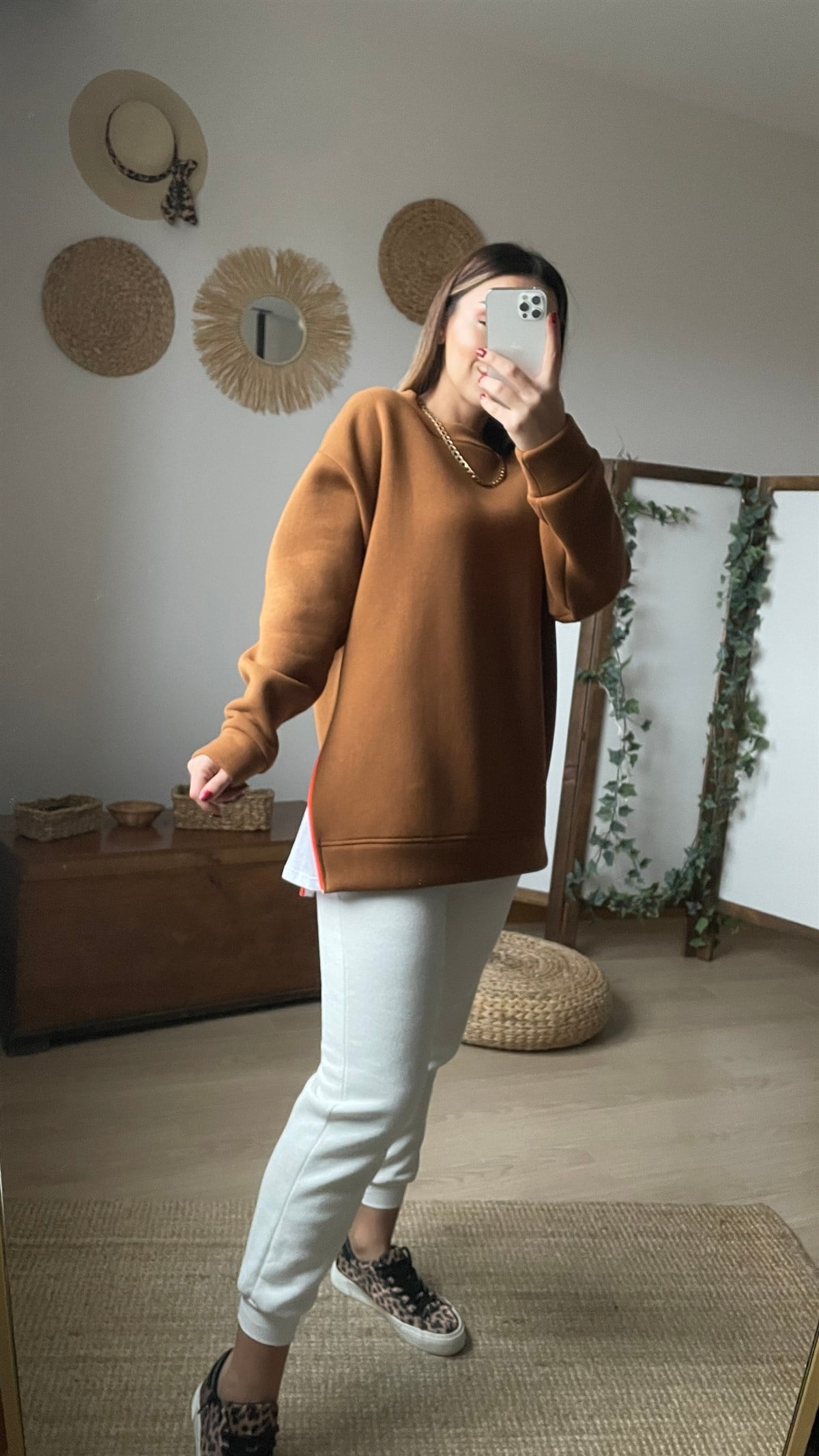 Yanı Fermuar Detaylı Salaş Taba Sweat