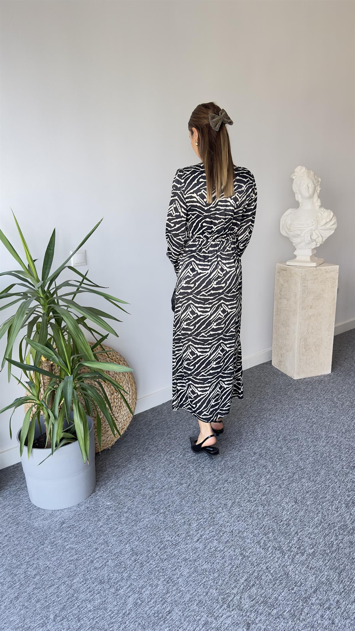 Saten V Yaka Zebra Desen Elbise