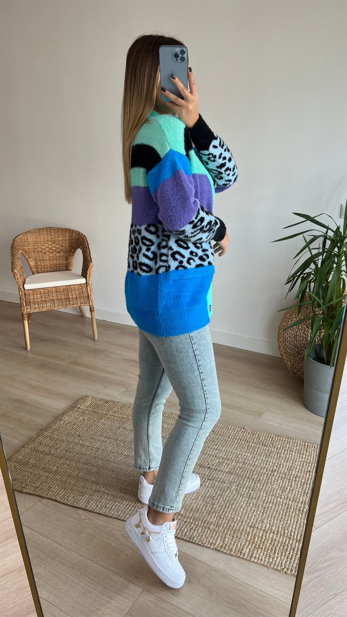 Leopar Detaylı Mavi Yumoş Hırka