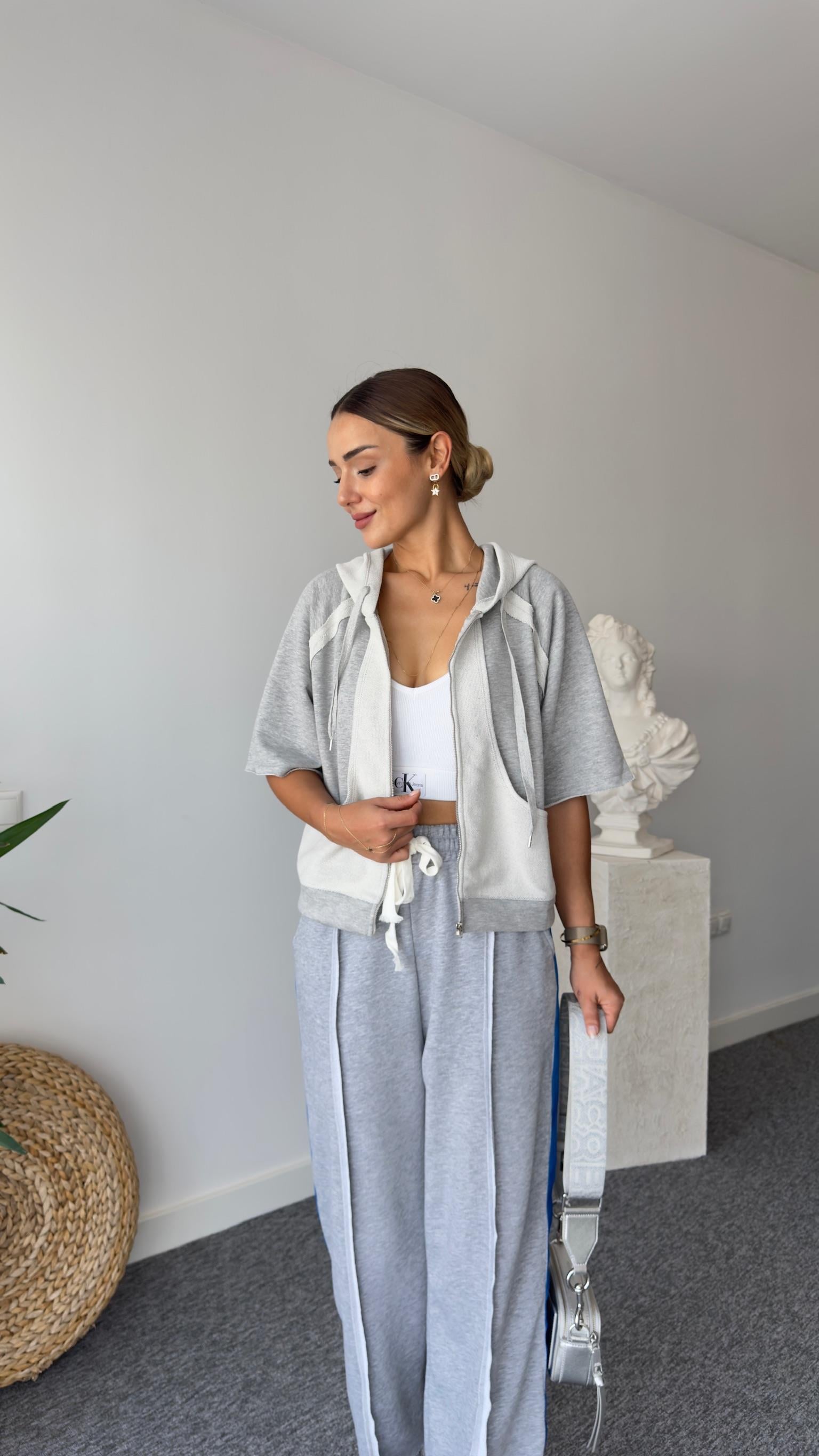 Ters Dikiş Detaylı Gri Sweatshirt