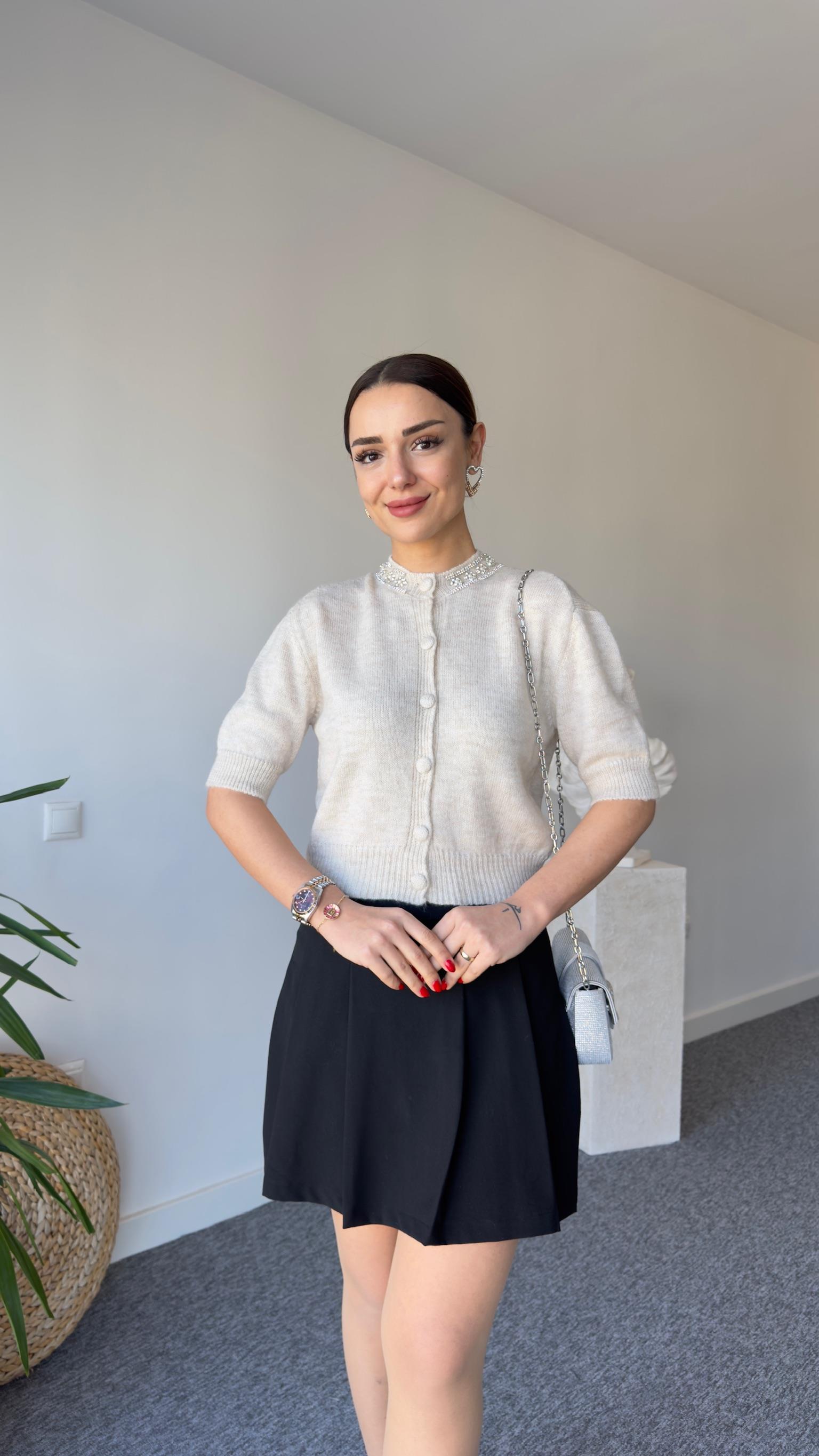 Zra Model Yakası Taşlı Bej Hırka