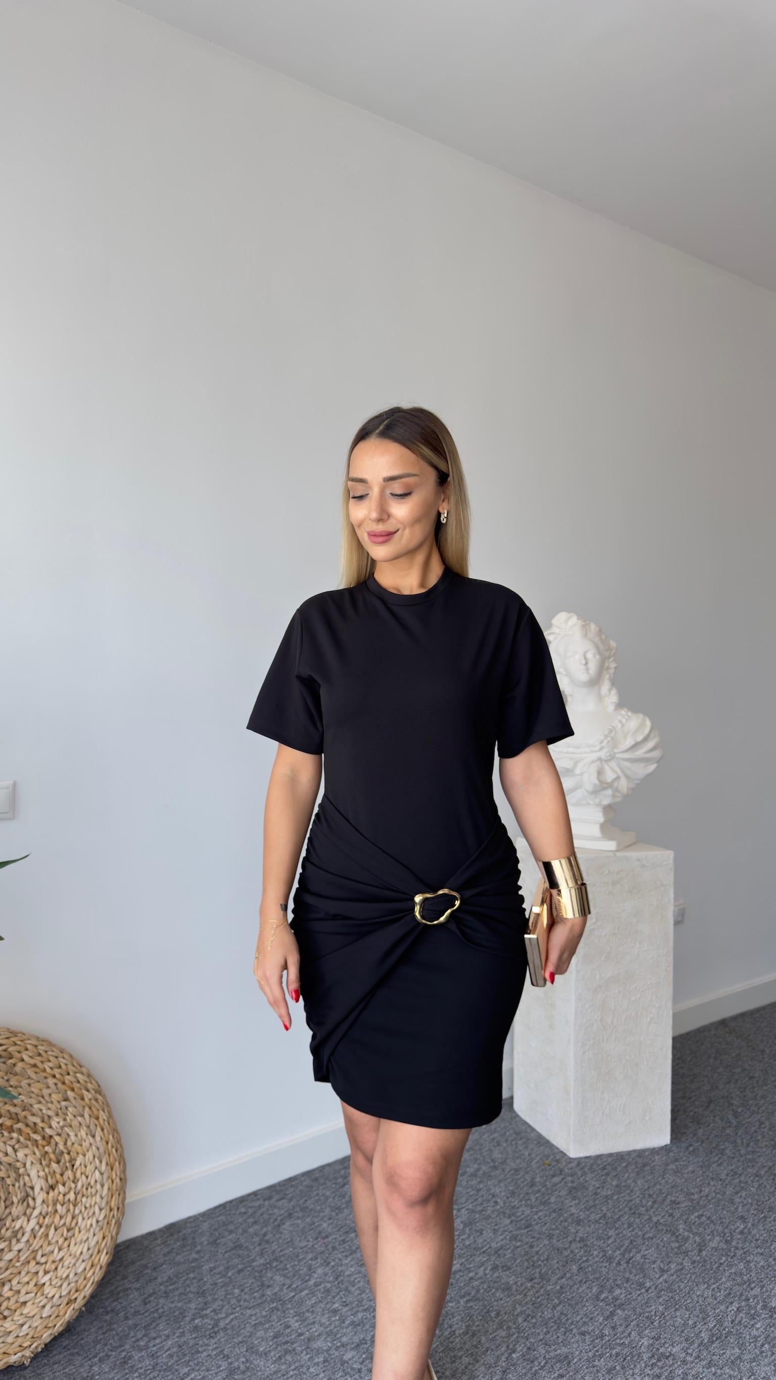 Marka Model Tokalı Siyah Elbise 