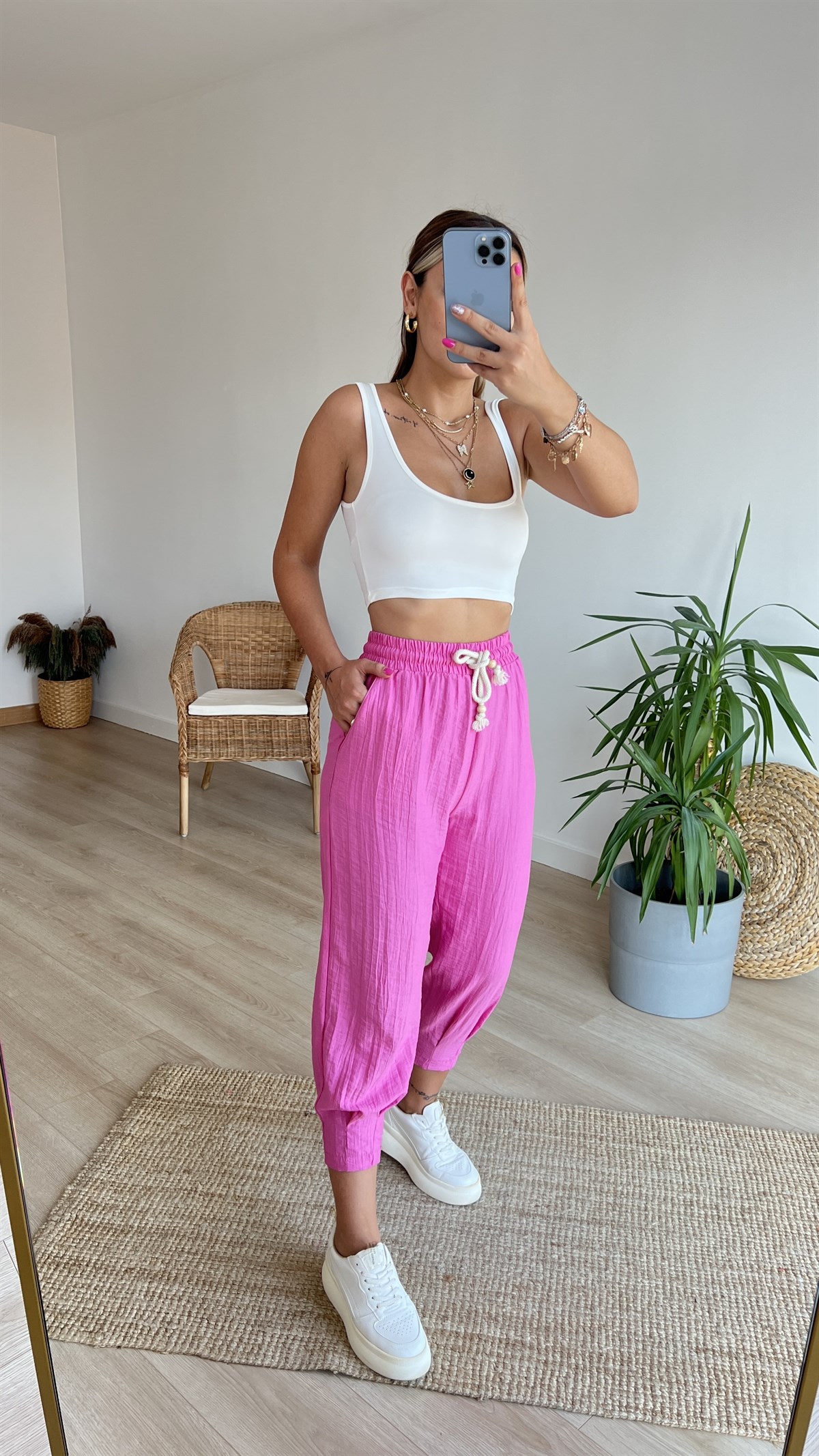 Beli Lastikli Paça Pile Detaylı Fuşya  Pantolon