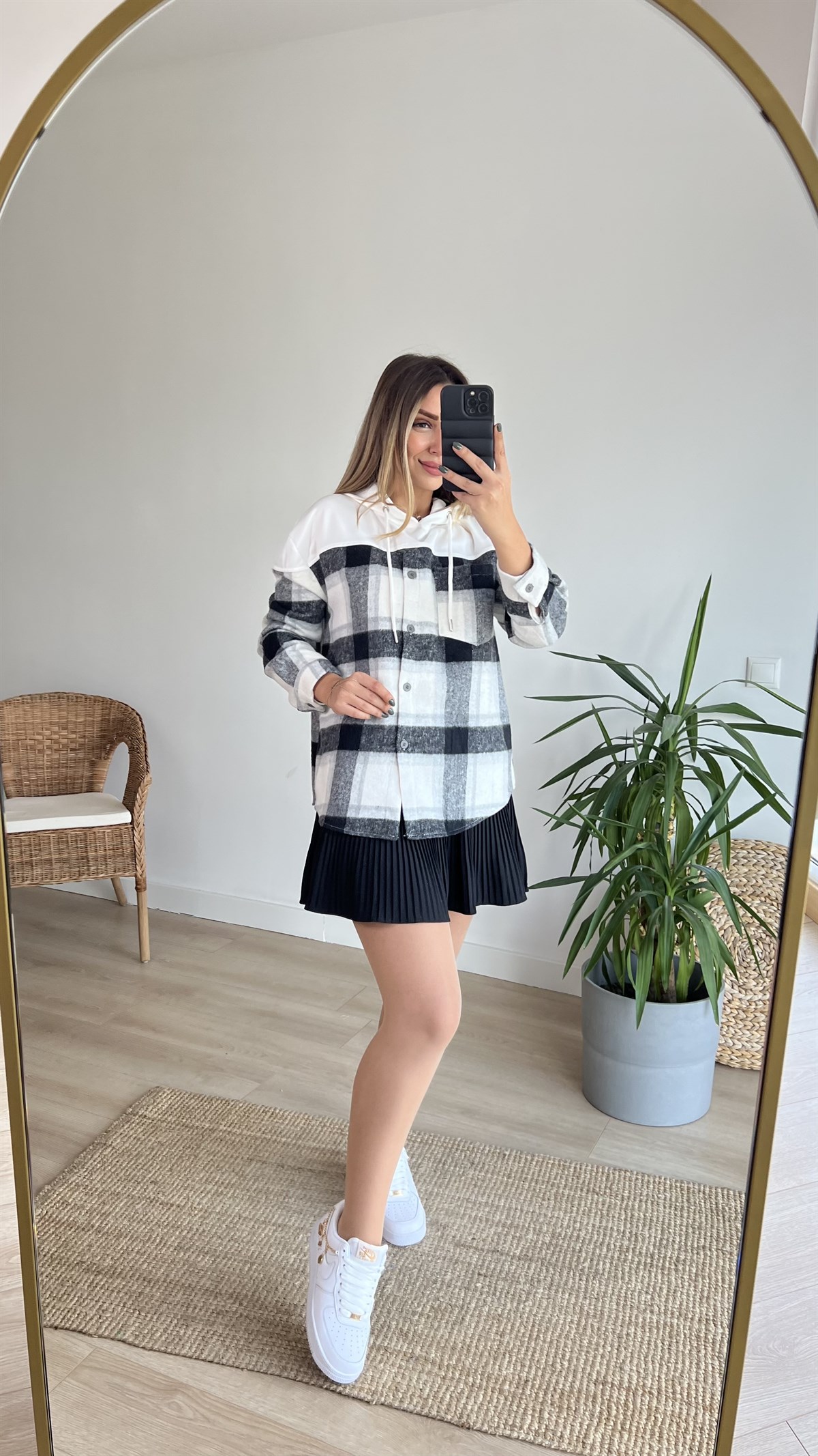 Siyah Ekose Detay Kapüşonlu Sweatshirt