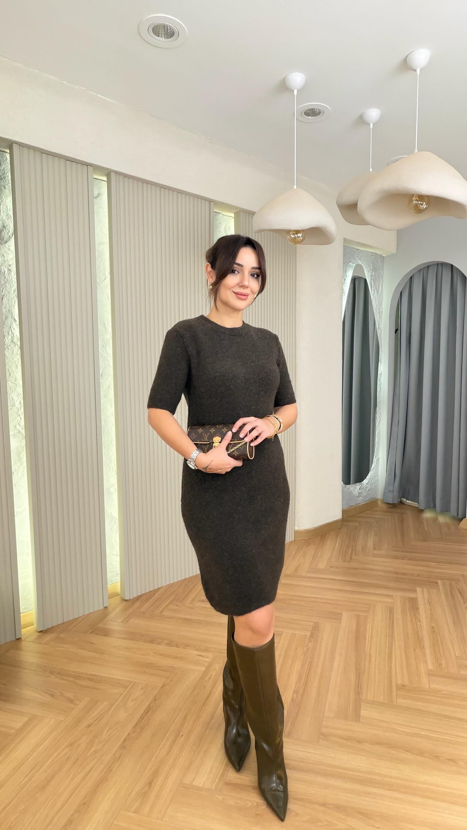 Kısa Kol Kahve Triko Elbise 