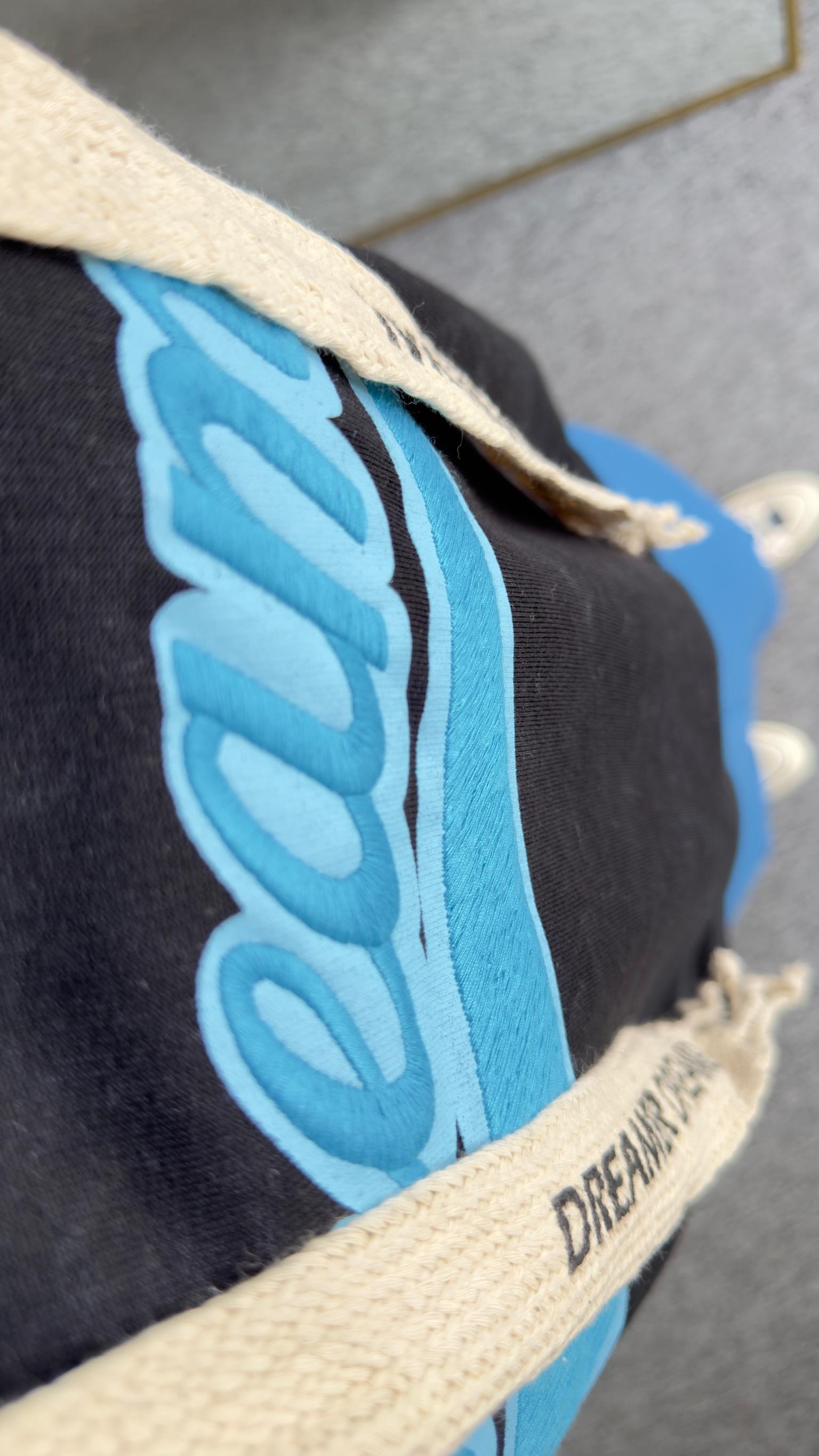 Mavi Nakış Yazılı Yıkamalı Sweatshirt
