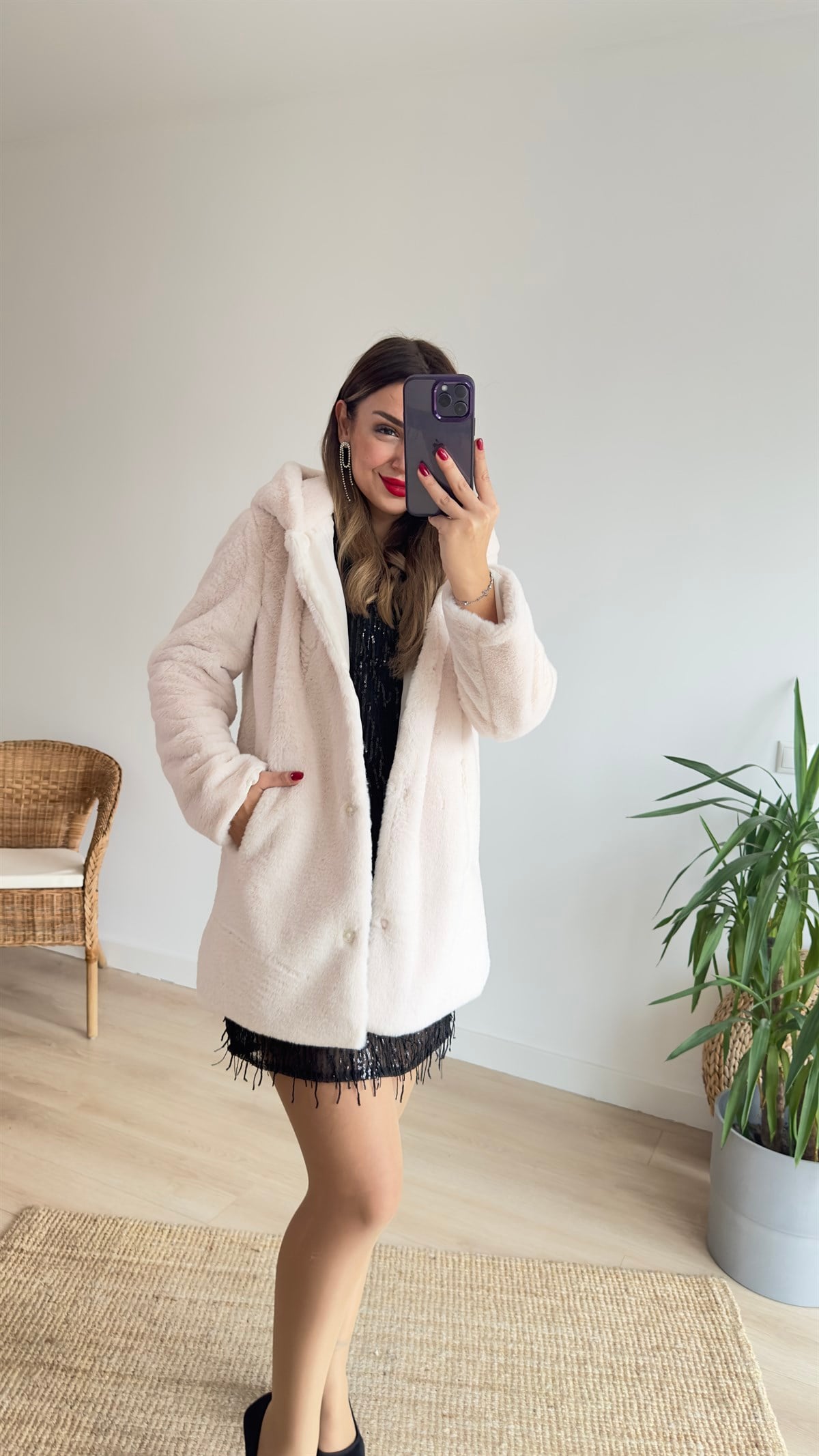Premıum Kapüşonlu Ekru Peluş Mont