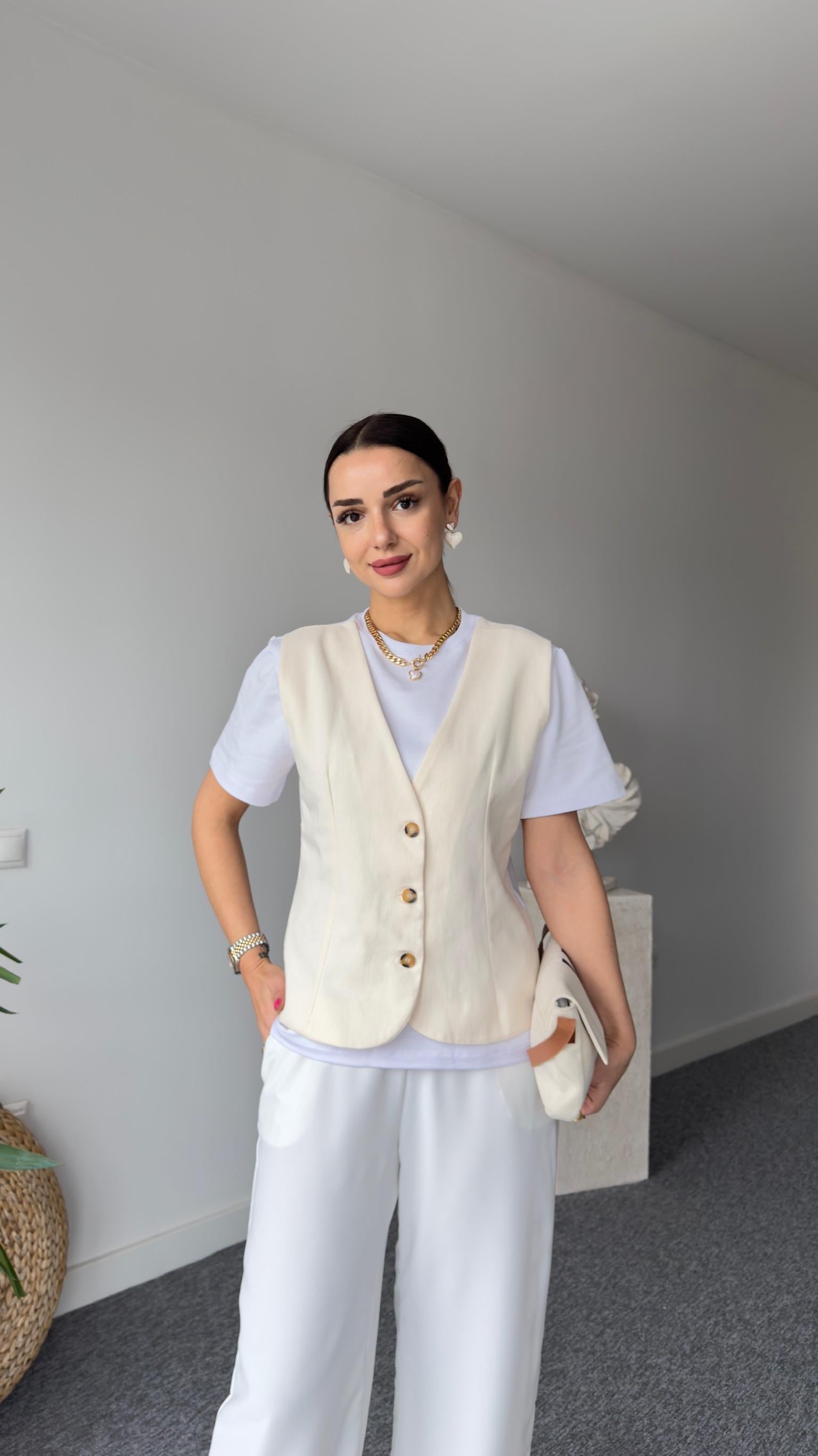 Zra Model Bej Yelek Detaylı Bluz