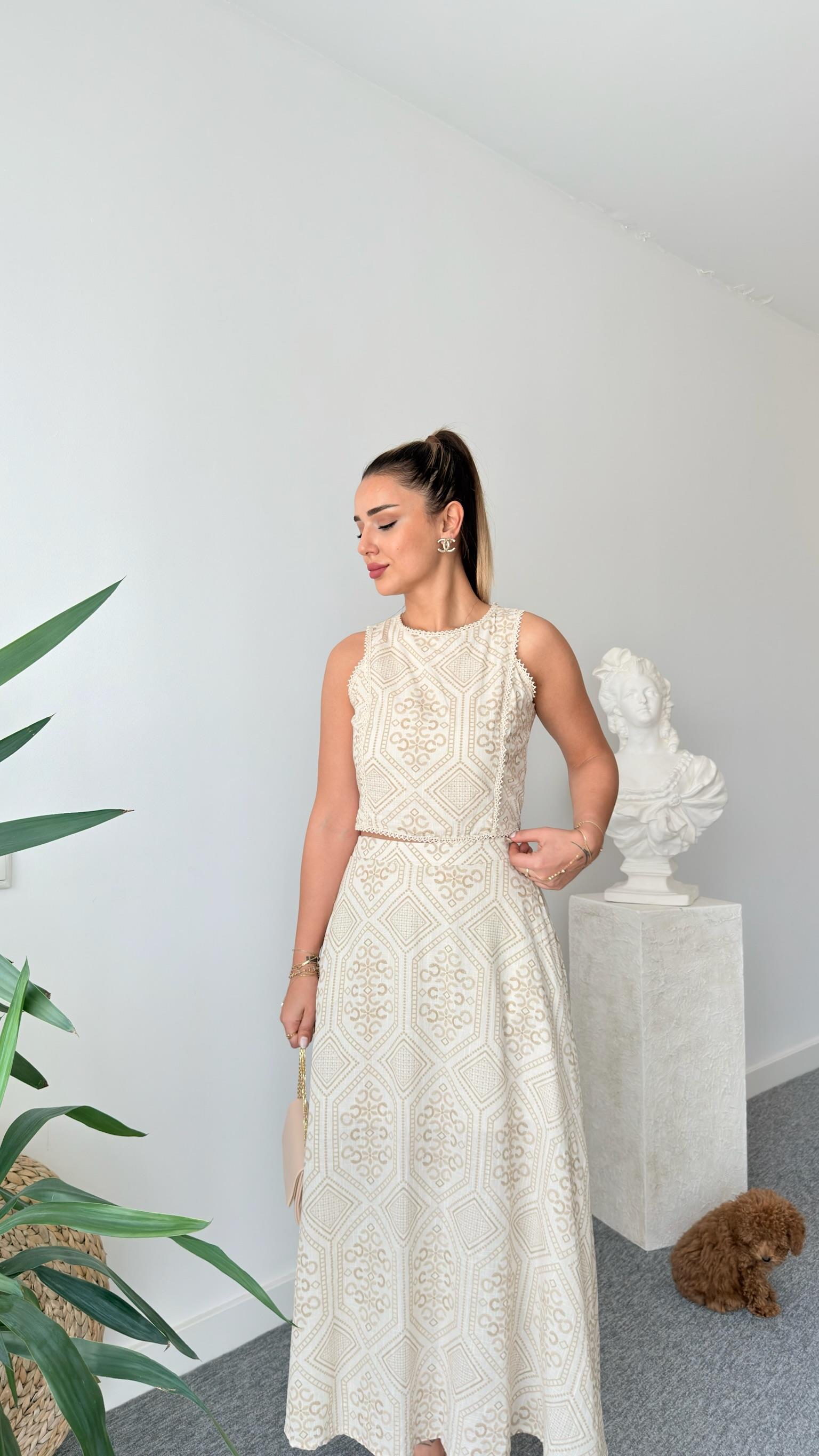 Keten Üzeri Desenli Etekli Takım