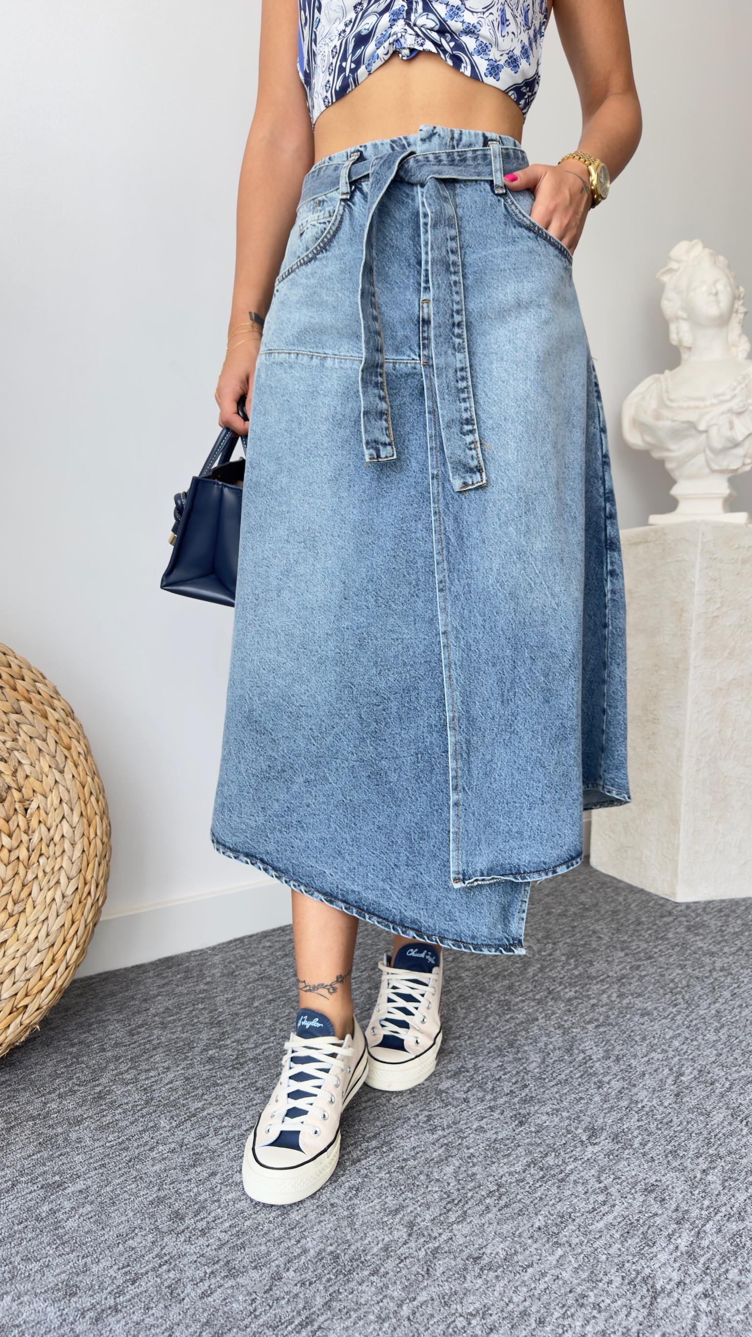 Bel Lastikli Asimetrik Kesim Denim Etek