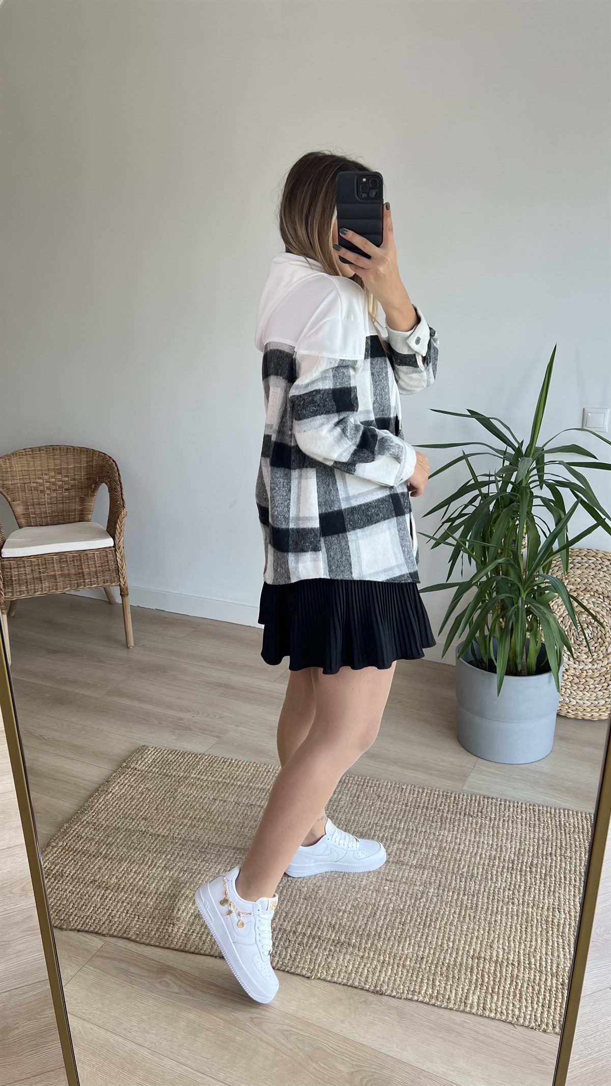 Siyah Ekose Detay Kapüşonlu Sweatshirt