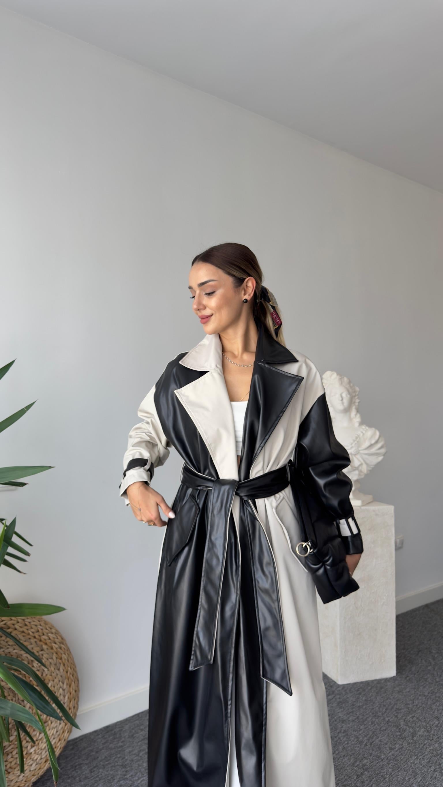 Jadis Siyah Deri Detaylı Trençkot