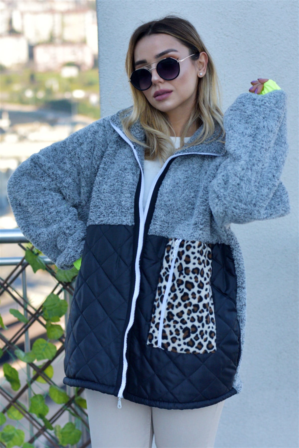 Leopar Detaylı Peluş Ceket