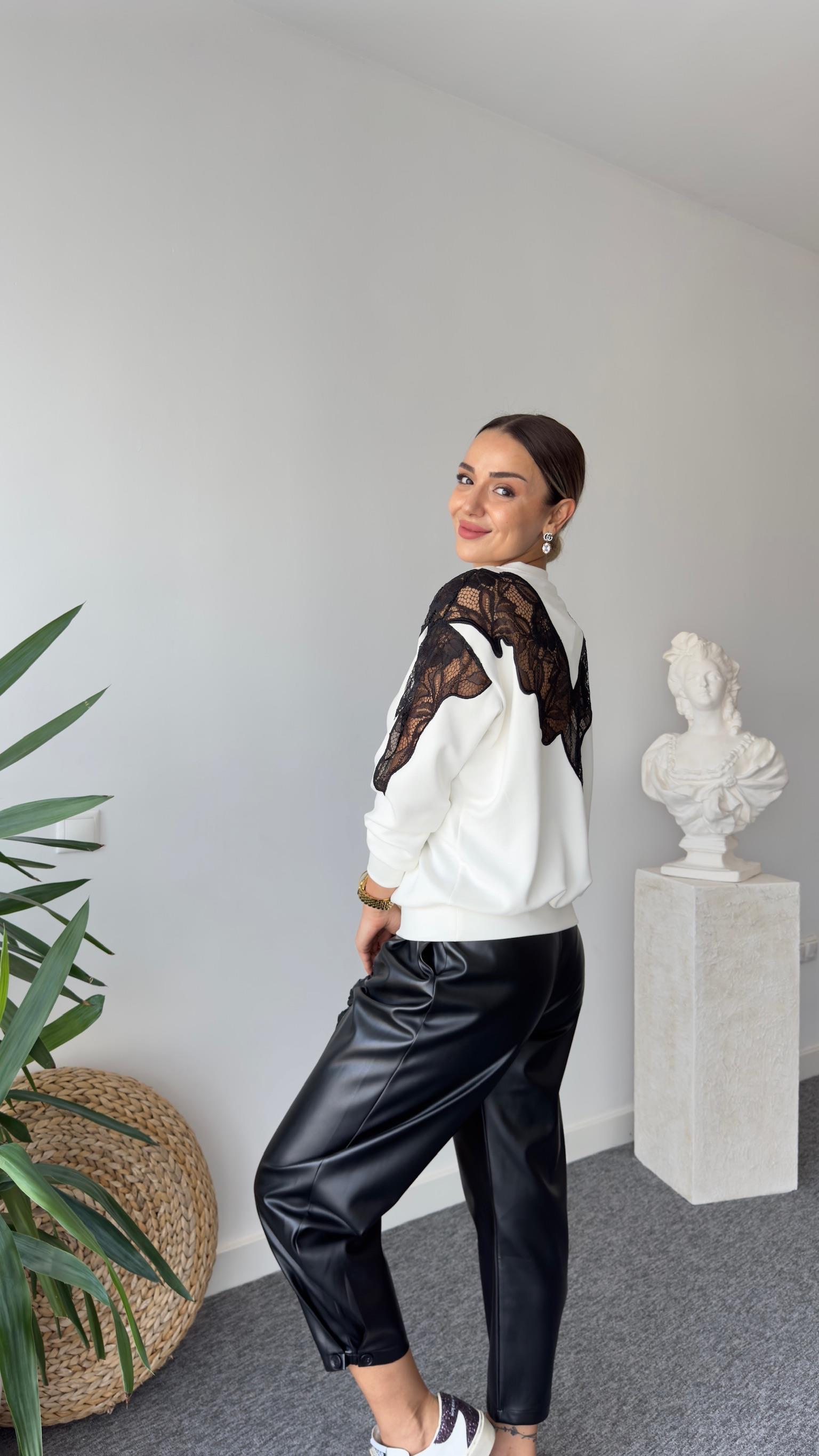 Lazer Güpür Nakışlı Beyaz Modal Sweat