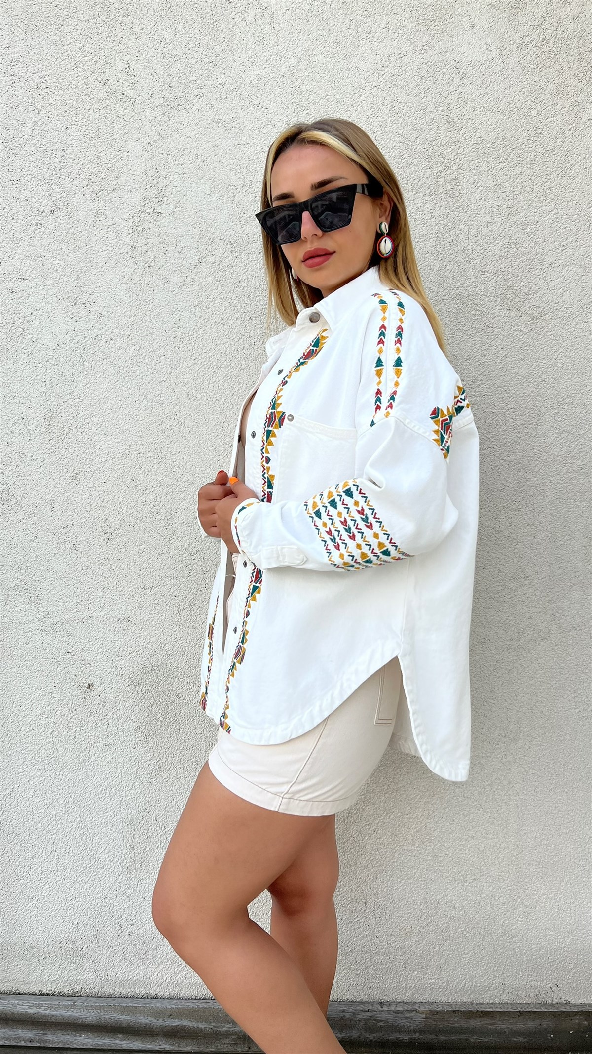 Zara Model Nakış Detaylı Tasarım Ceket