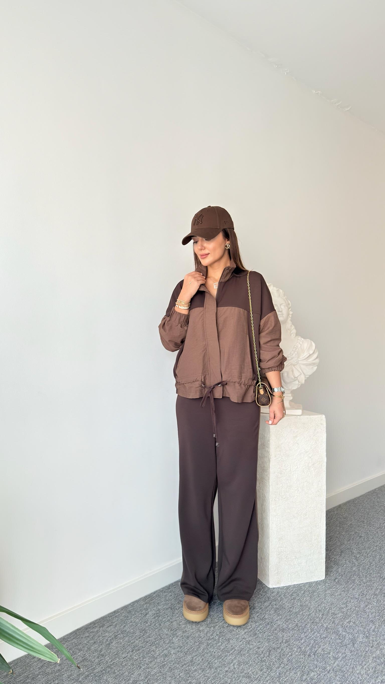 Kahve Bois Garnili Marka Model Takım