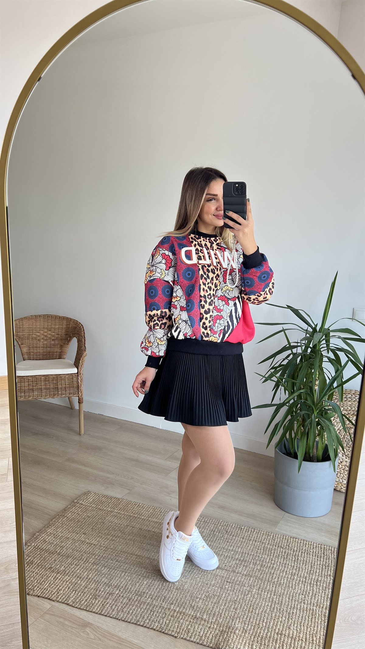 Wild İşleme Detay Tasarım Sweat