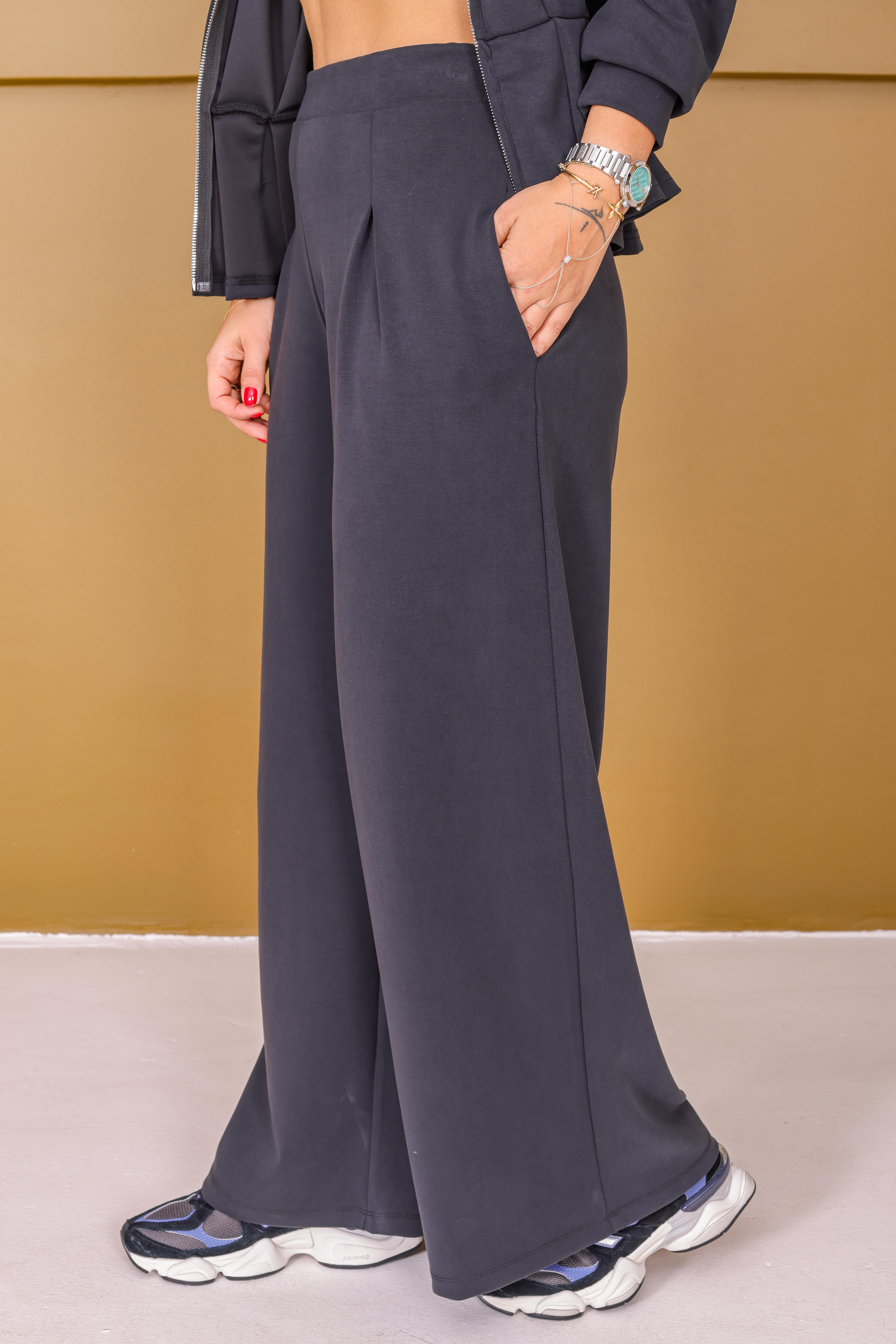 Siyah Kemer Detaylı Oys Model Geniş Paça Pantolon Takım