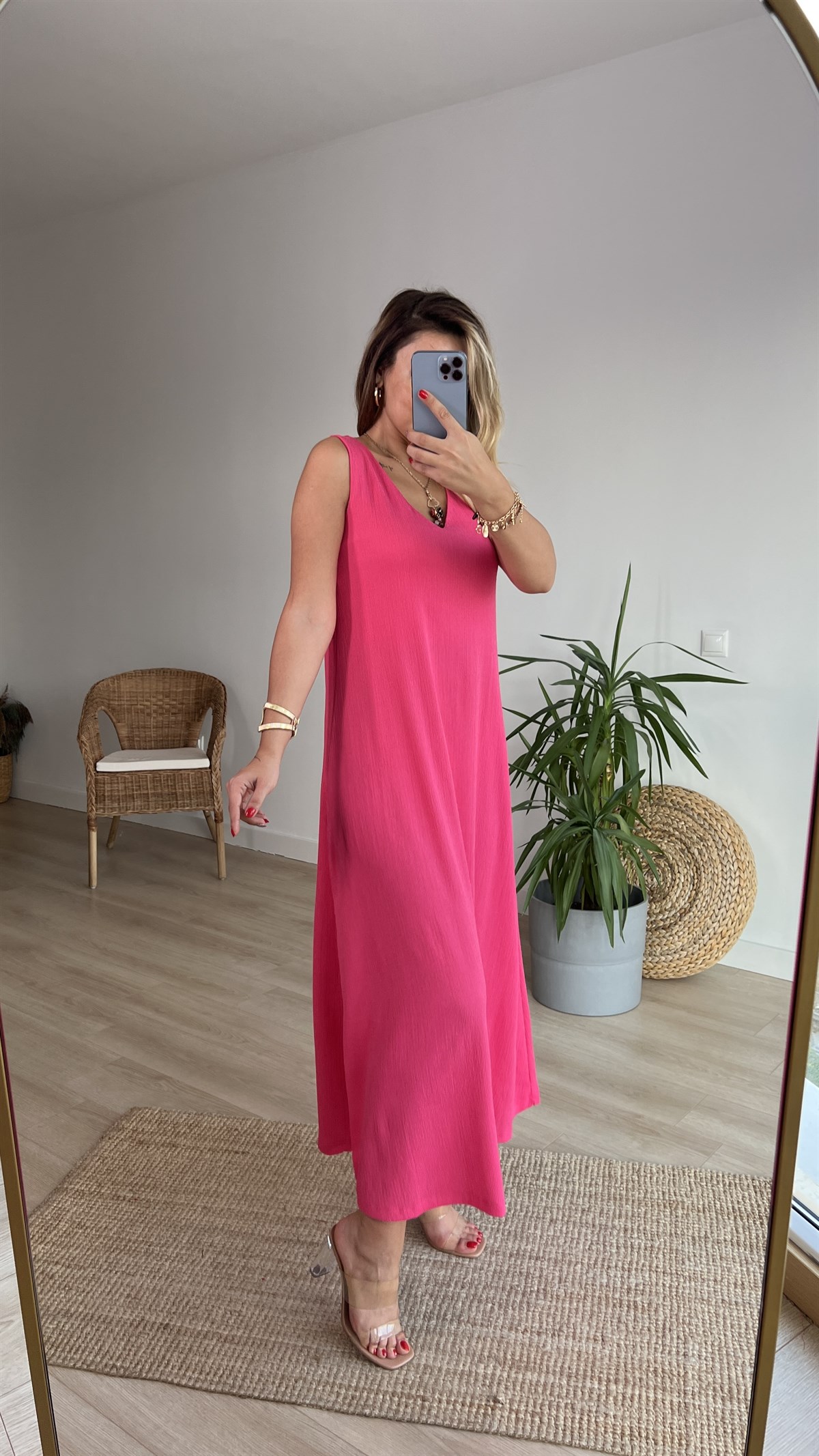 Kolsuz V Yaka Pembe Maxi Elbise