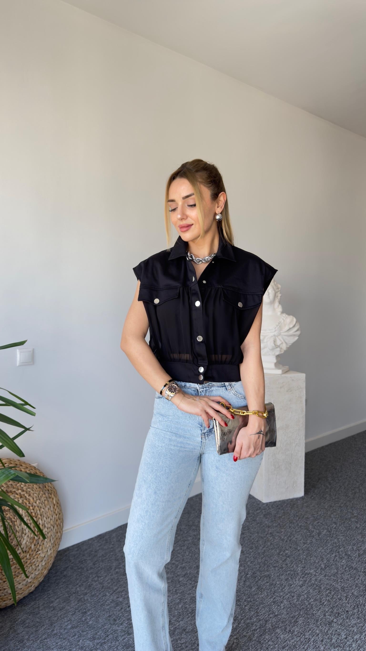 Tül Detaylı Tws Model Siyah Yelek
