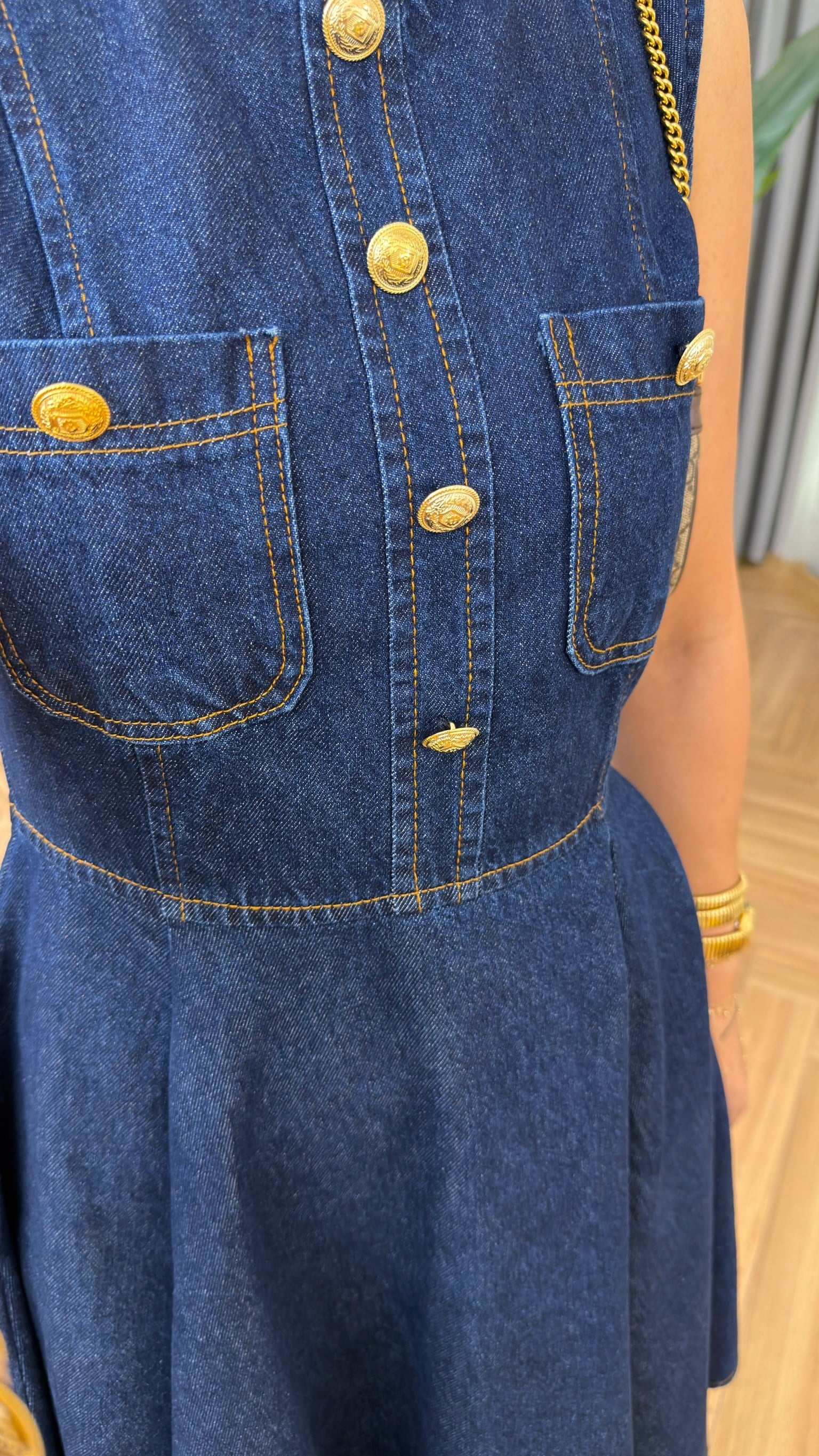 Pelva Gold Düğme Detaylı Jean Elbise 