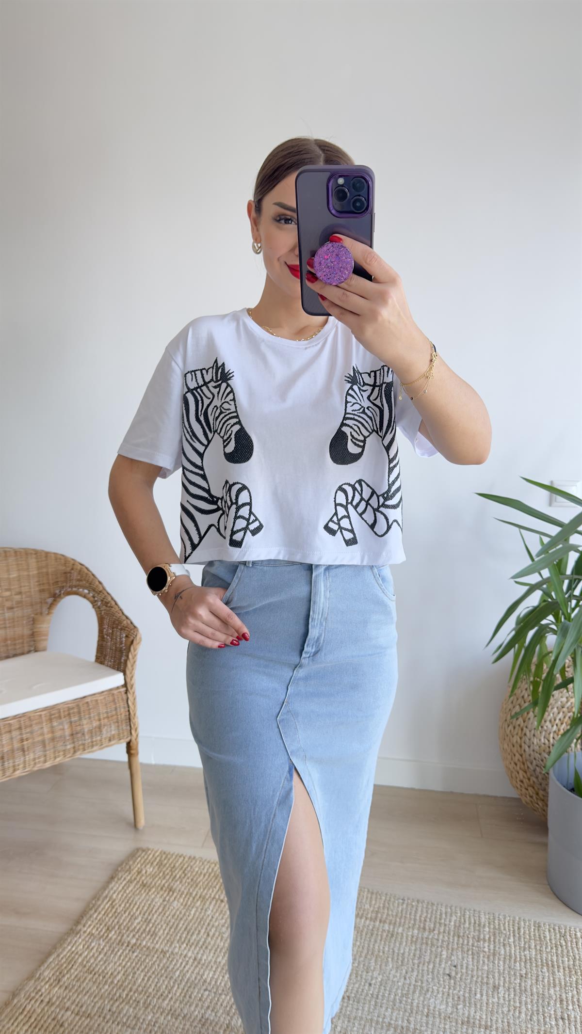Zebra İşlemeli Beyaz Tshirt
