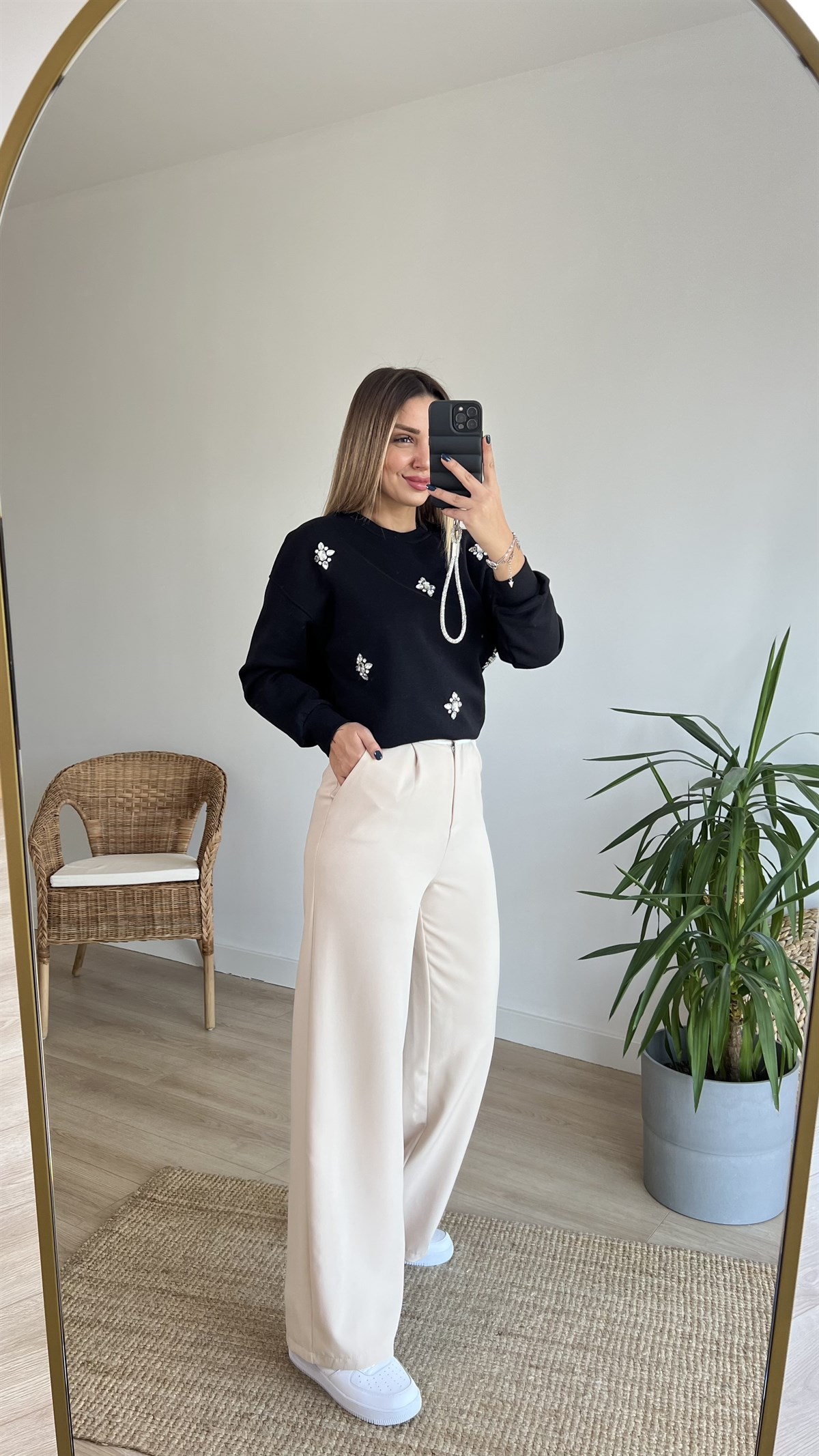 Şardonlu Siyah Taşlı Sweat