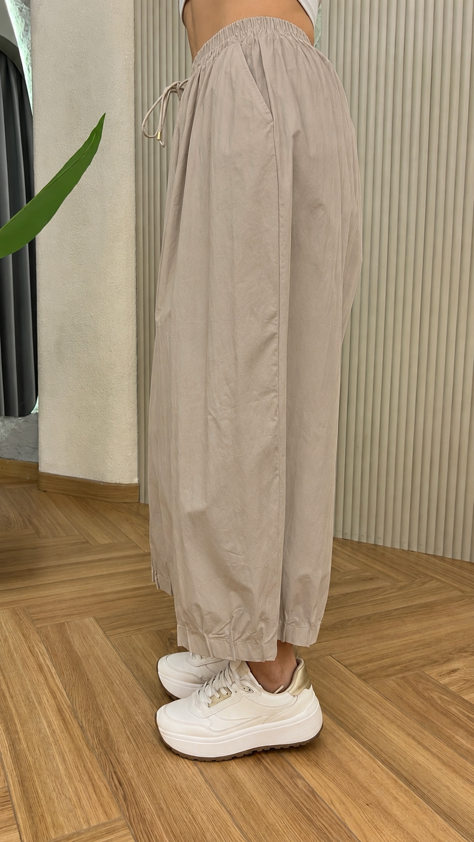 Taş Paça Pile Detaylı Baggy Pantolon