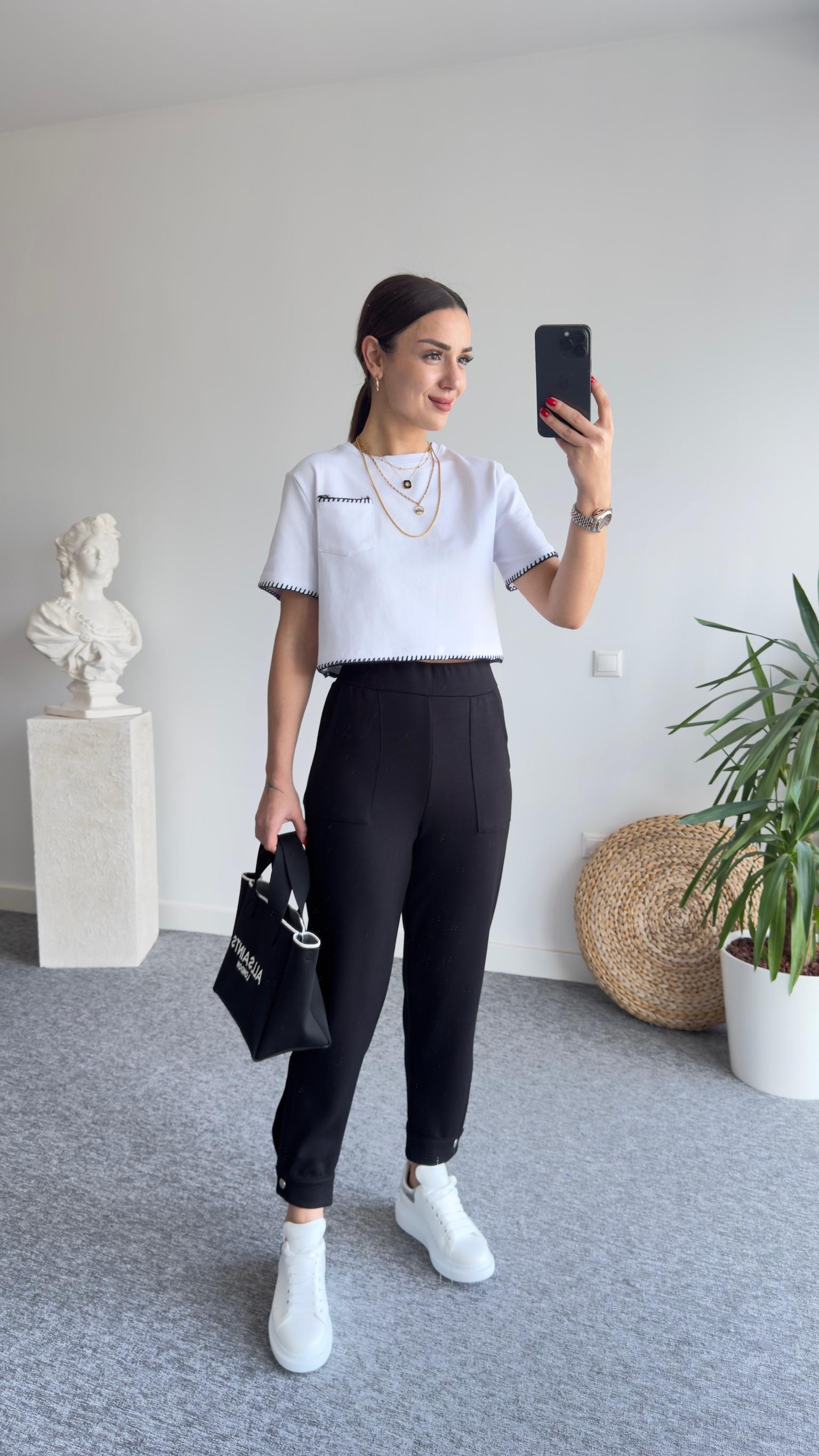 Sheer Nakışlı Beyaz Basic Tshirt