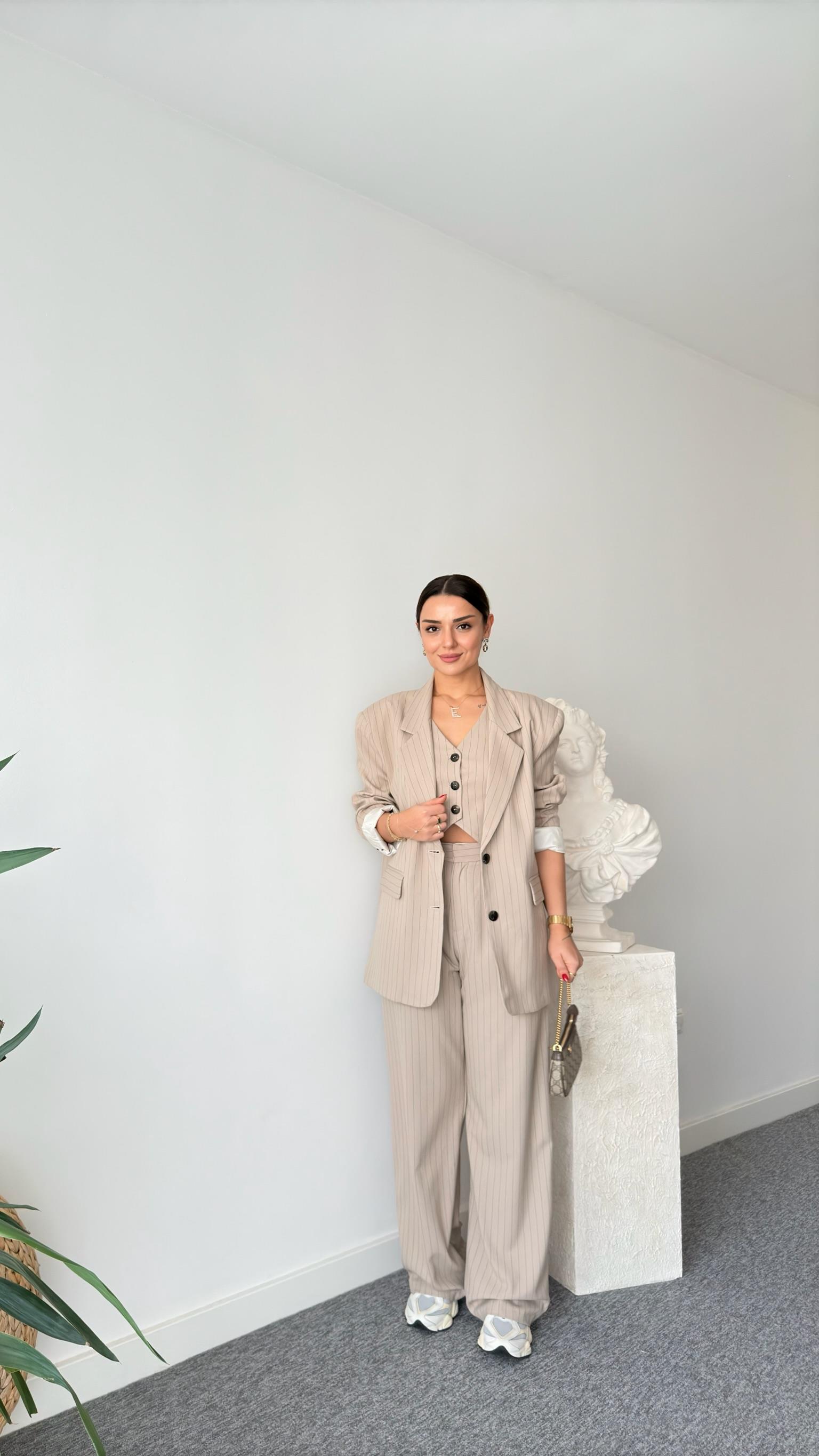 Vous Çizgili Bej Blazer Ceket