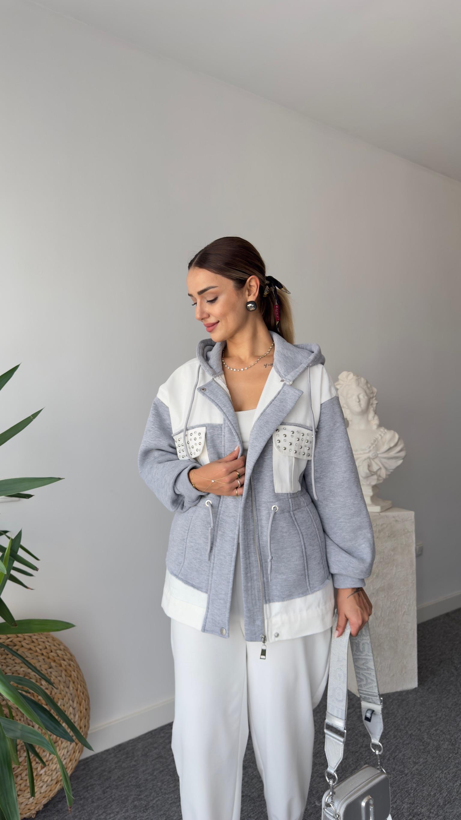 Nickie Marka Model Cepleri Taş Detaylı Gri Ceket