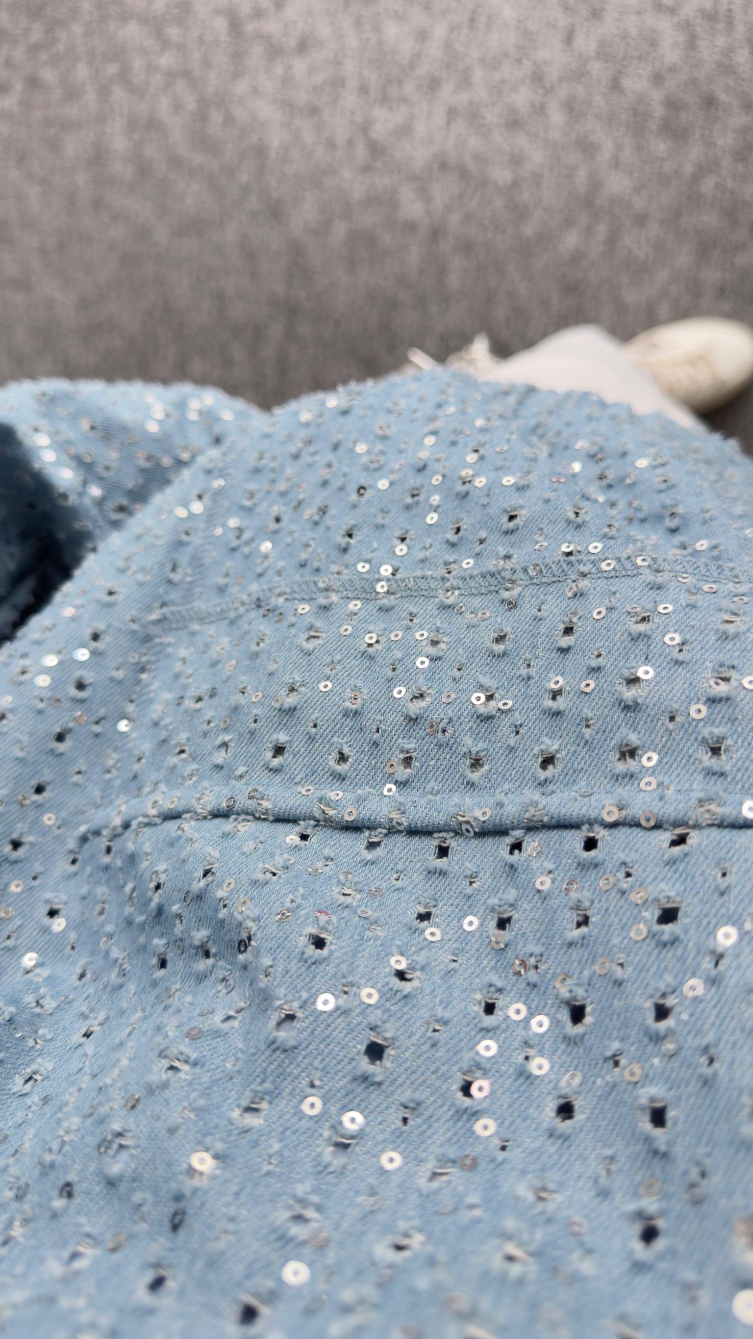 Pul Detaylı Astarlı Mevsimlik Denim Mont