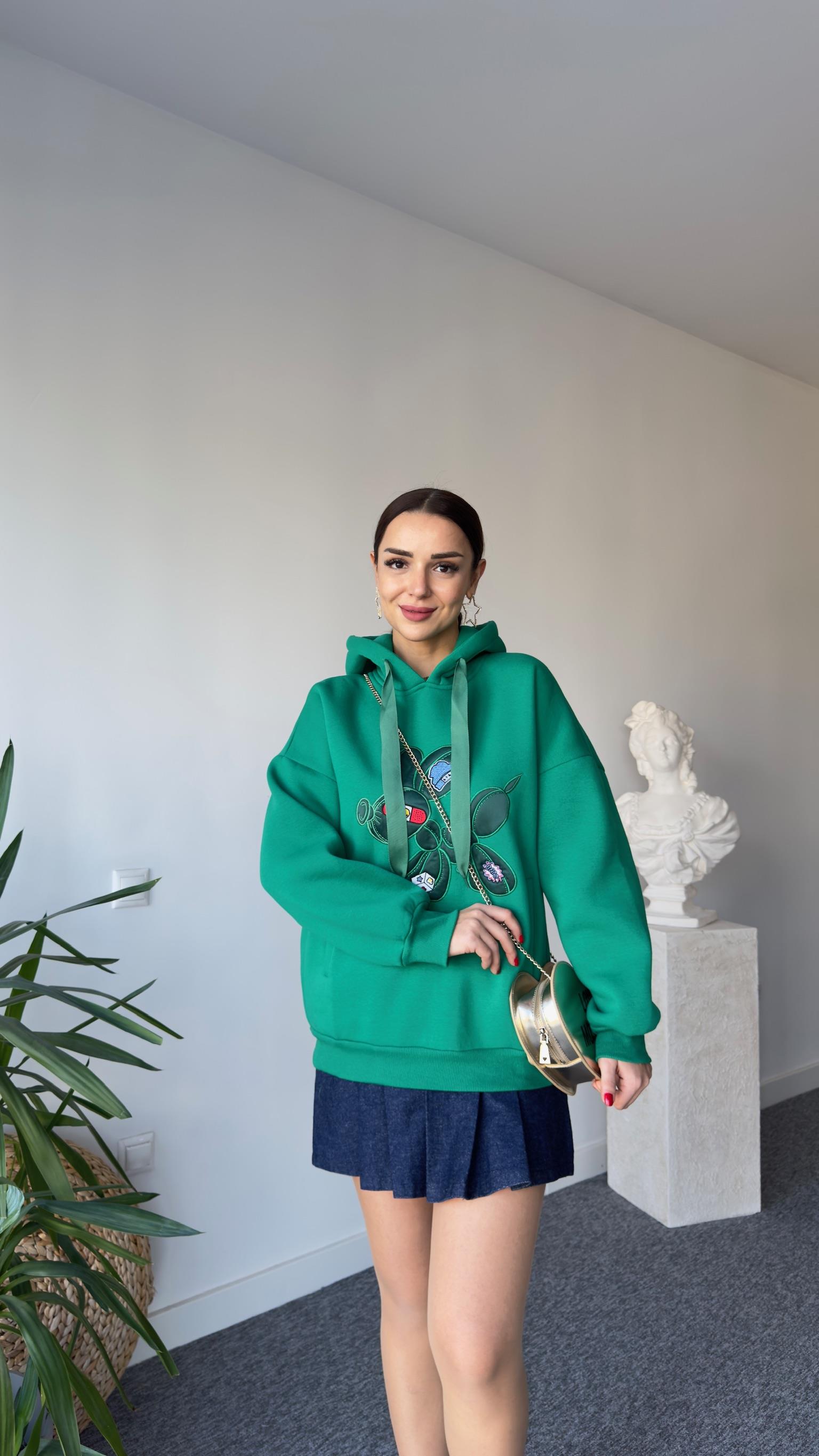 Tws Model Önü İşlemeli Şardonlu Yeşil Sweat
