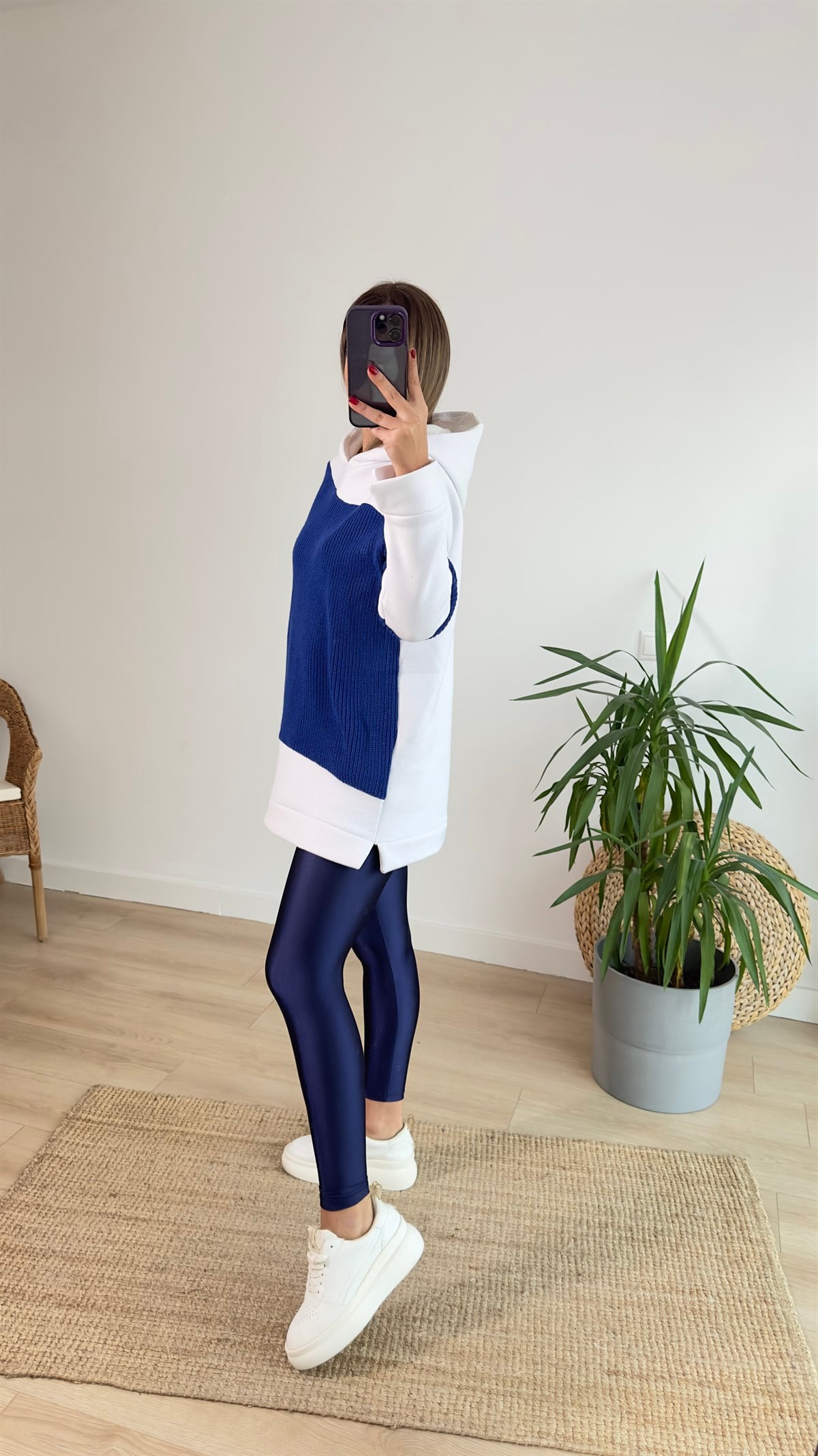 Triko Detaylı Beyaz Sweat