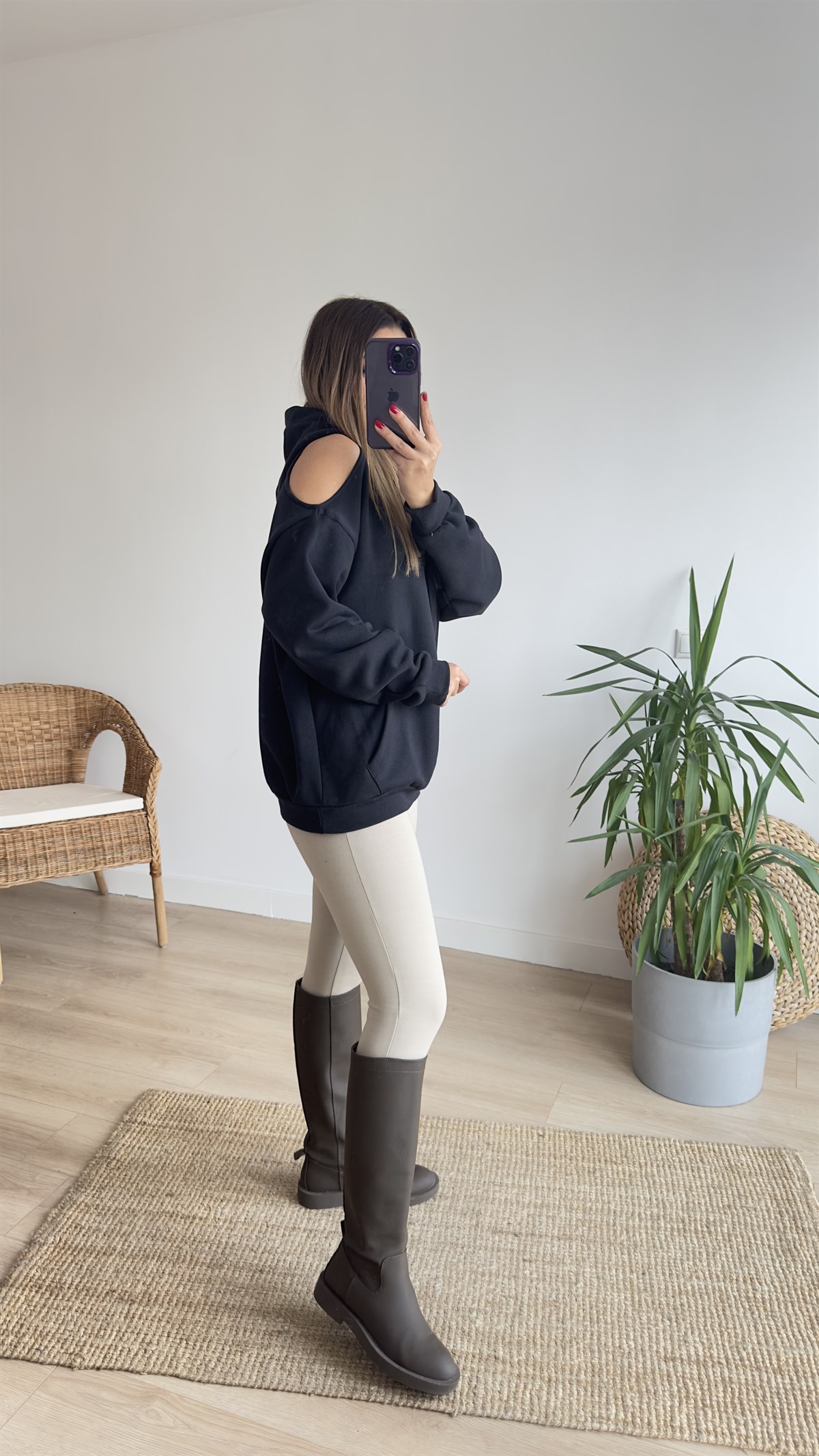 Omuz Pencere Detaylı Siyah Sweat