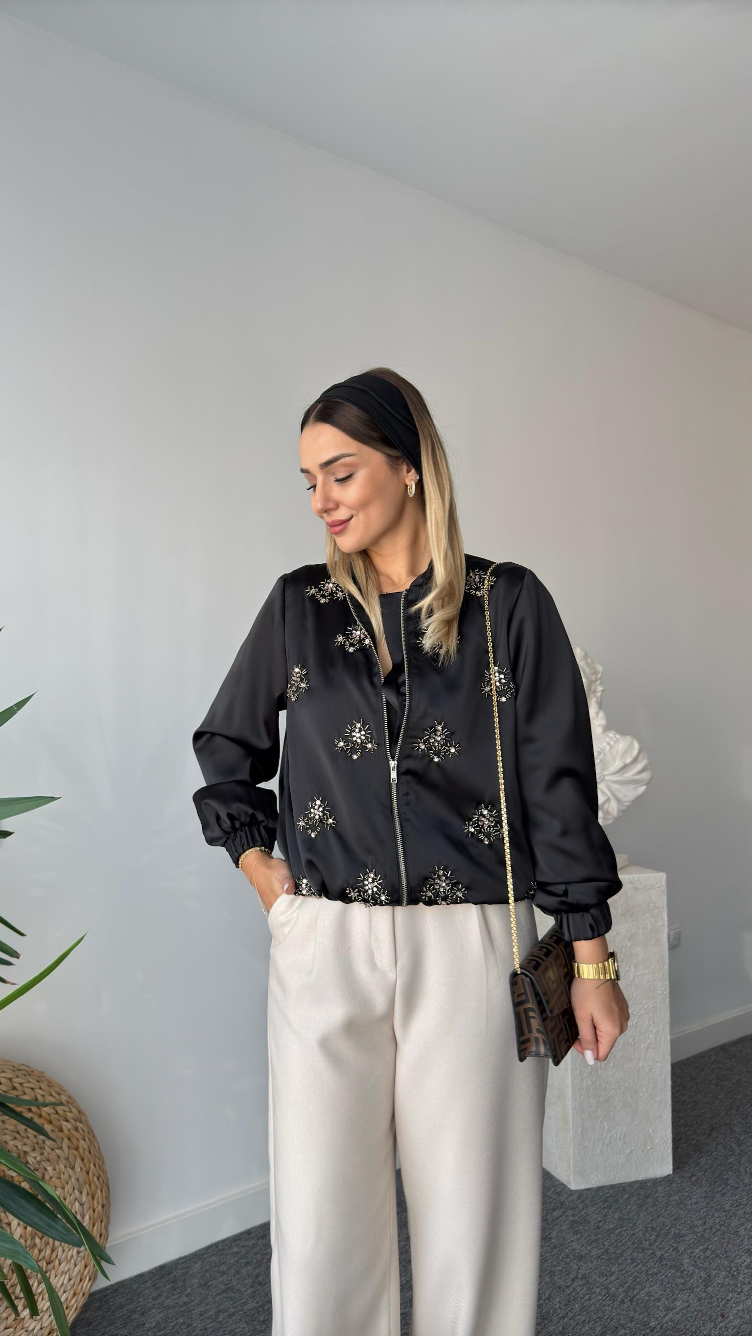 Flav Taş Detaylı Saten Bomber Ceket