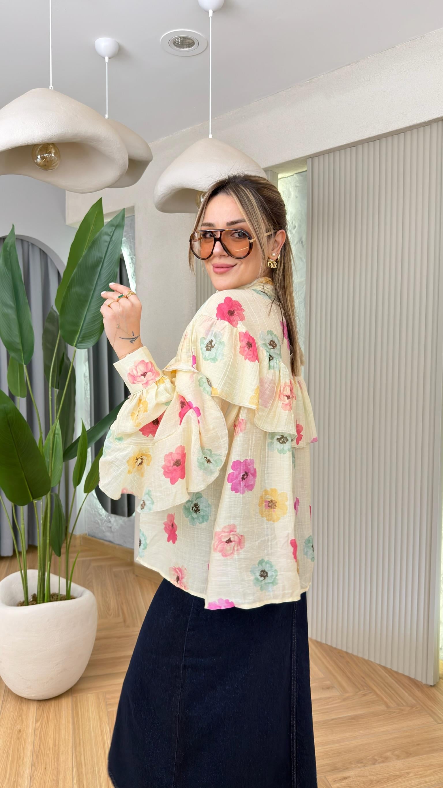 Prewe Çiçek Desenli Fırfırlı Bluz