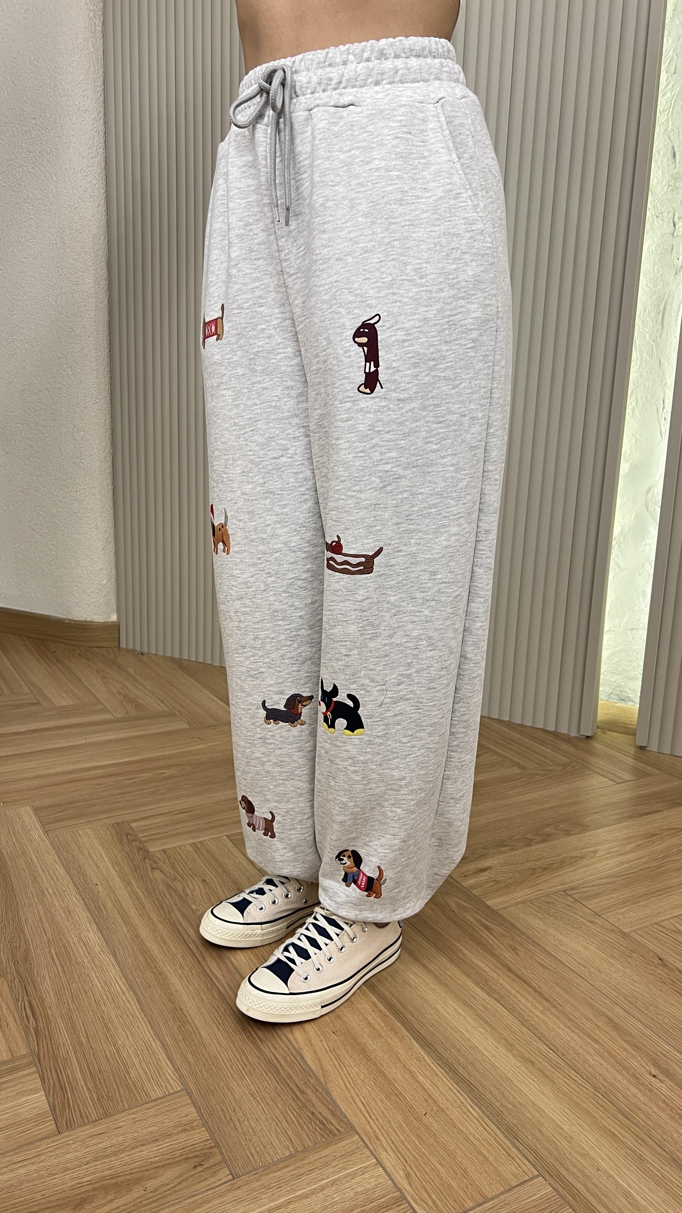 Köpek Desenli Paça Stoper Gri Eşofman Altı