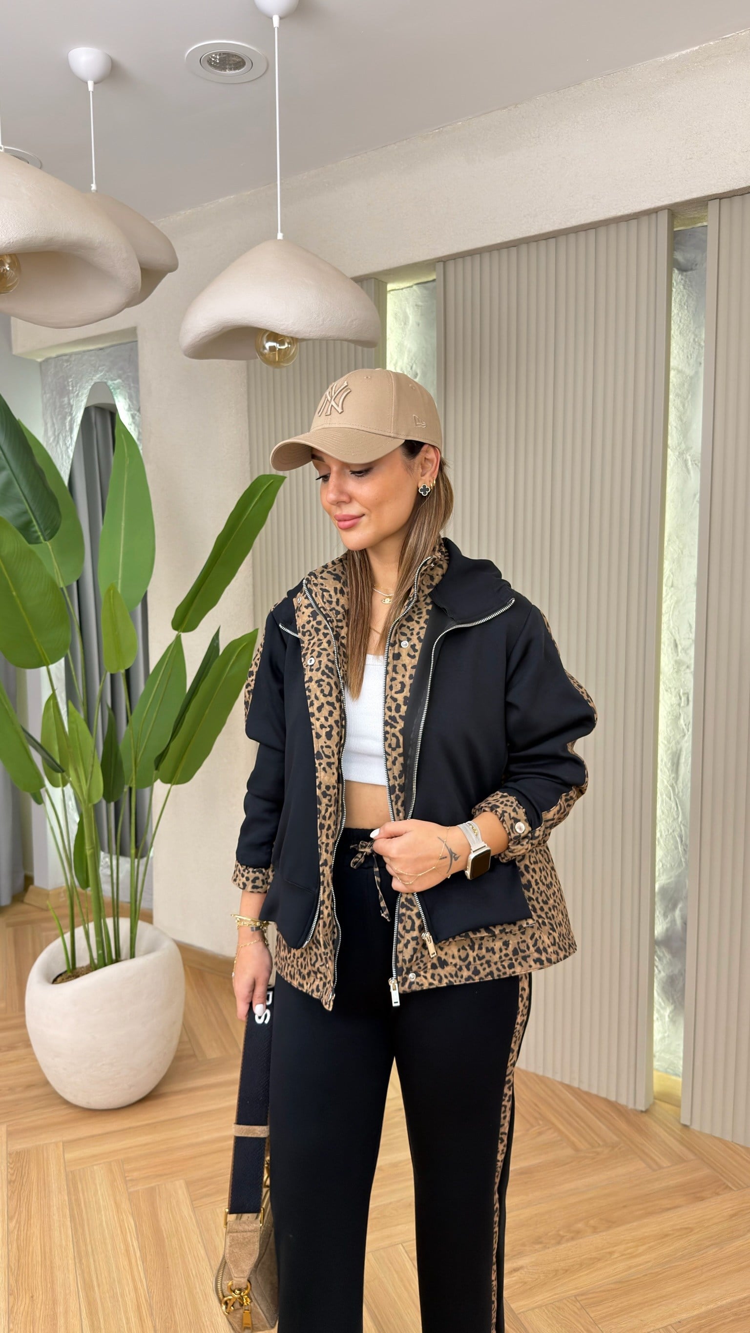Utres Tws Model Leopar Detaylı Takım