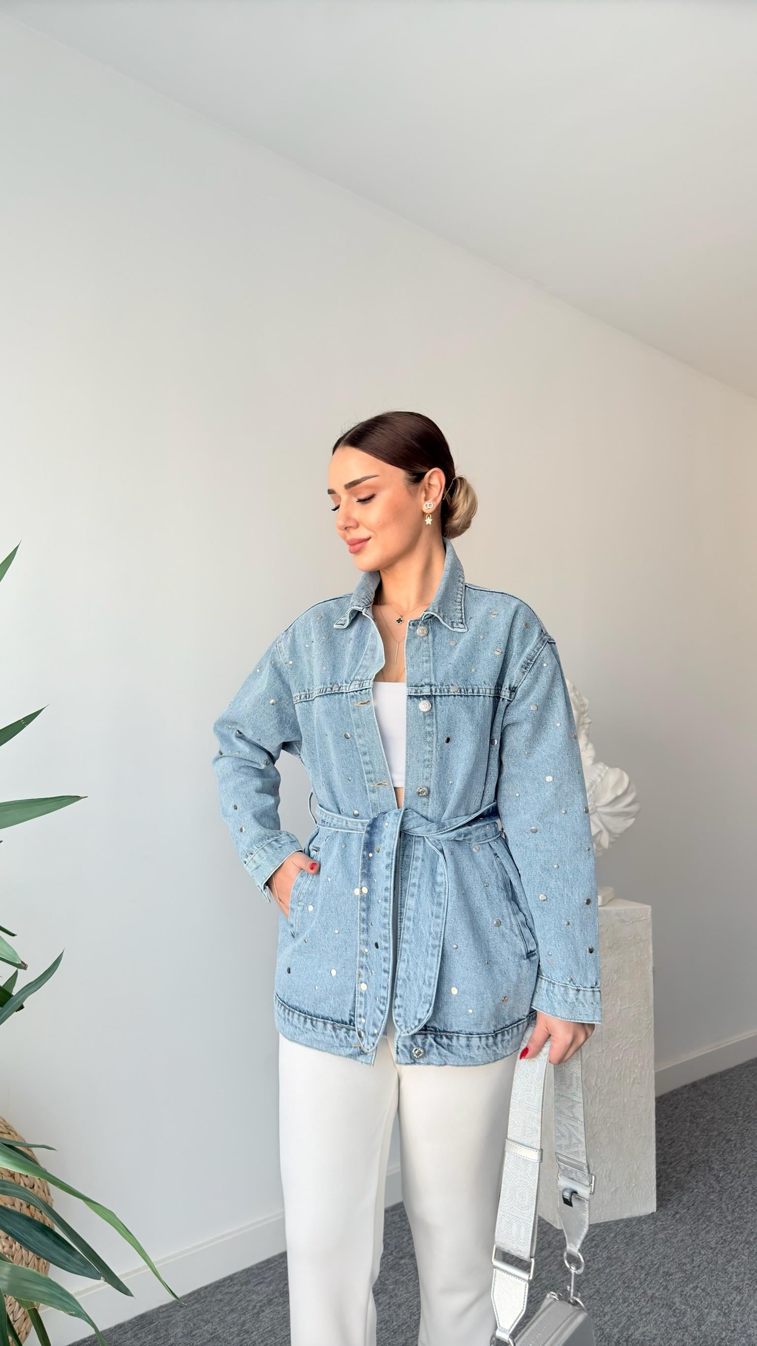 Matin Zımbalı Kuşak Detaylı Jean Ceket