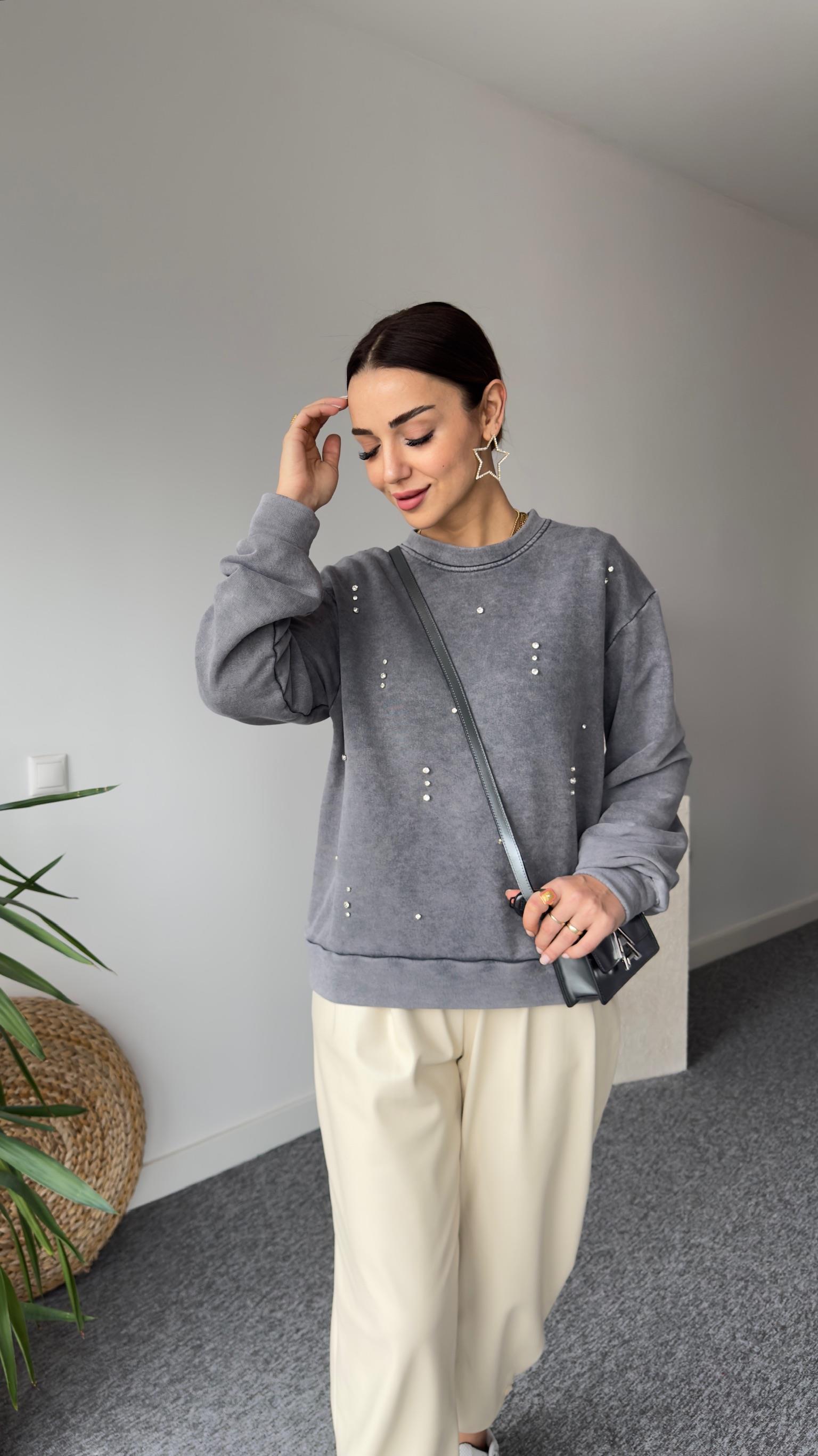 Orj Model Taş Detay Yıkamalı Sweat