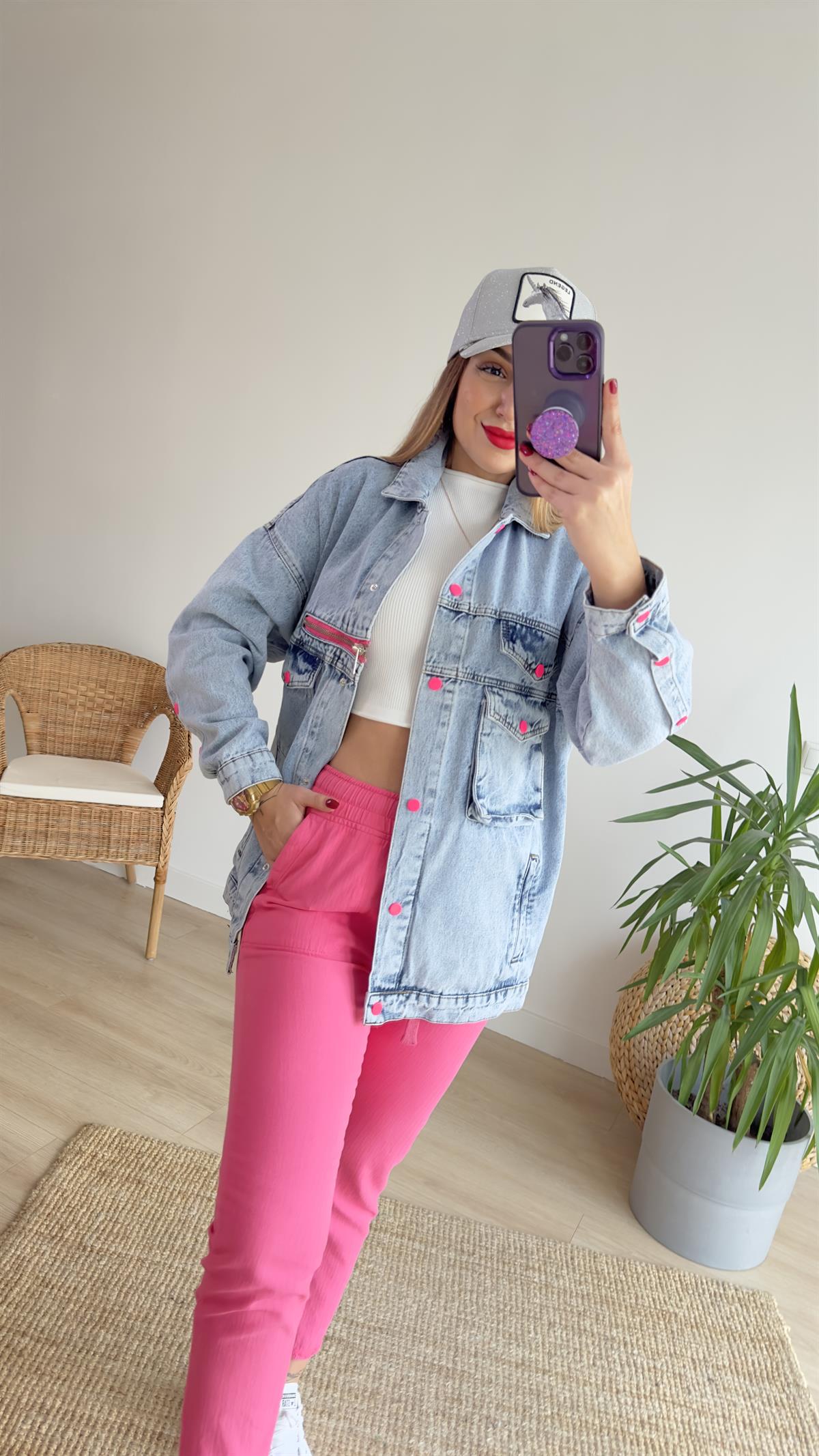 Pembe Düğmeli Kot Ceket