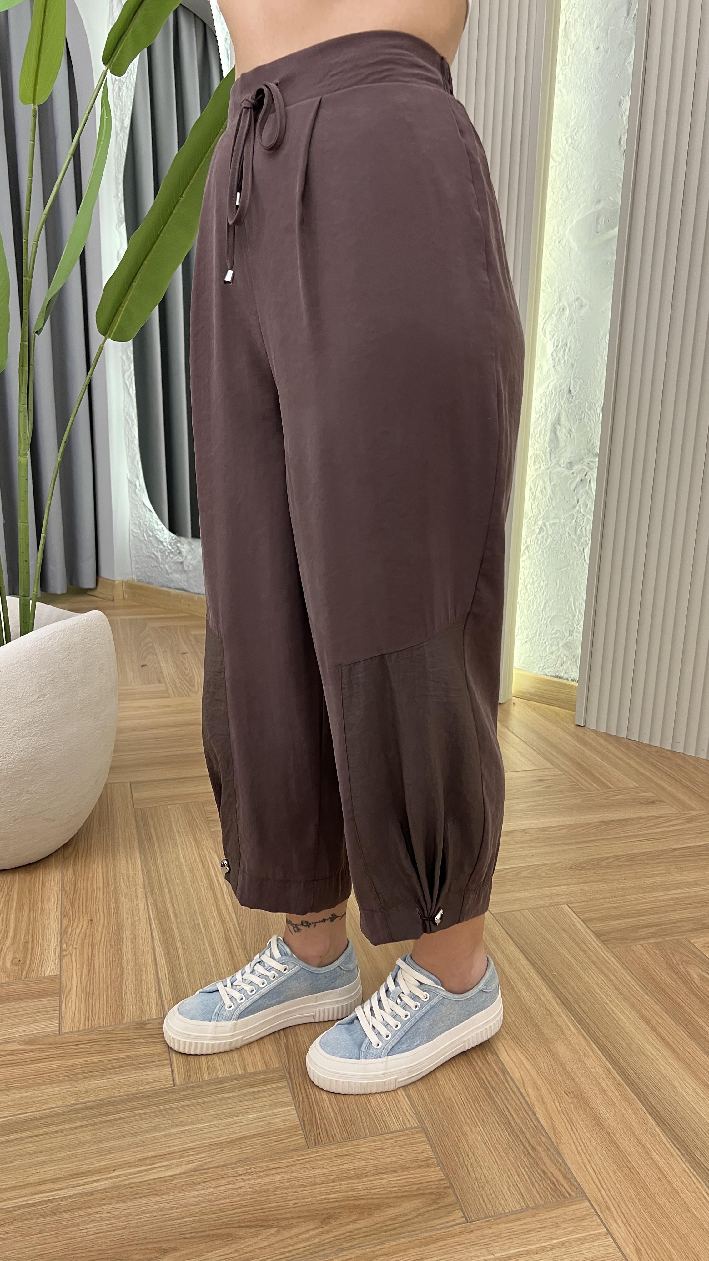 Kahve Resal Paraşüt Detaylı Arkası Lastikli Tensel Pantolon