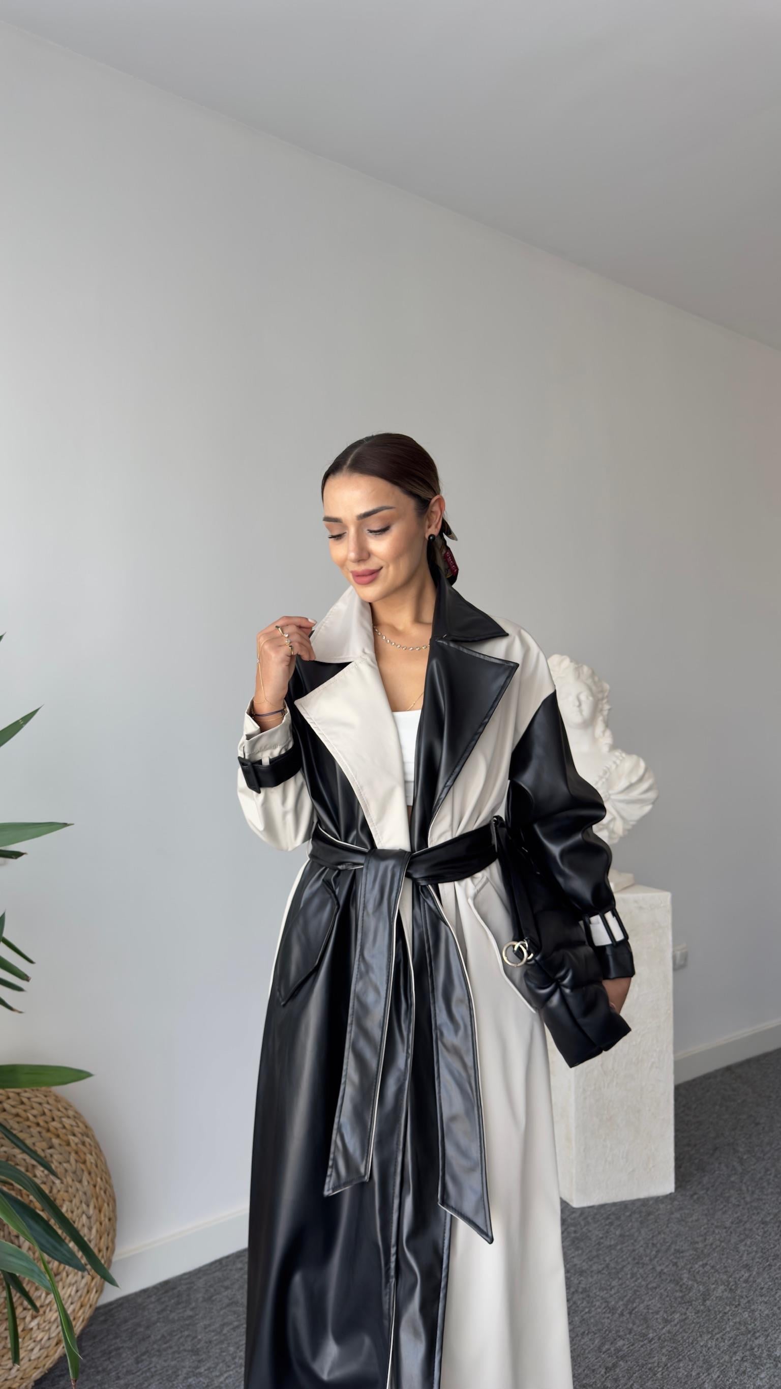 Jadis Siyah Deri Detaylı Trençkot