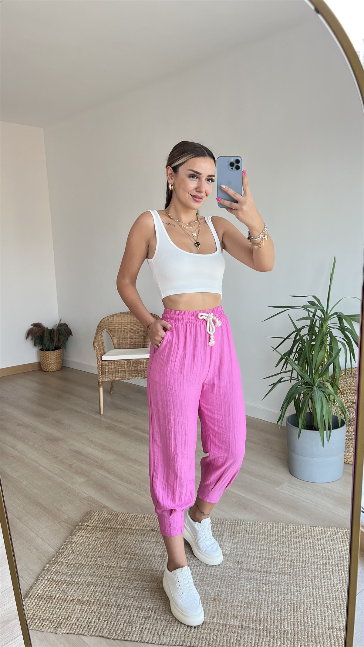 Beli Lastikli Paça Pile Detaylı Fuşya  Pantolon