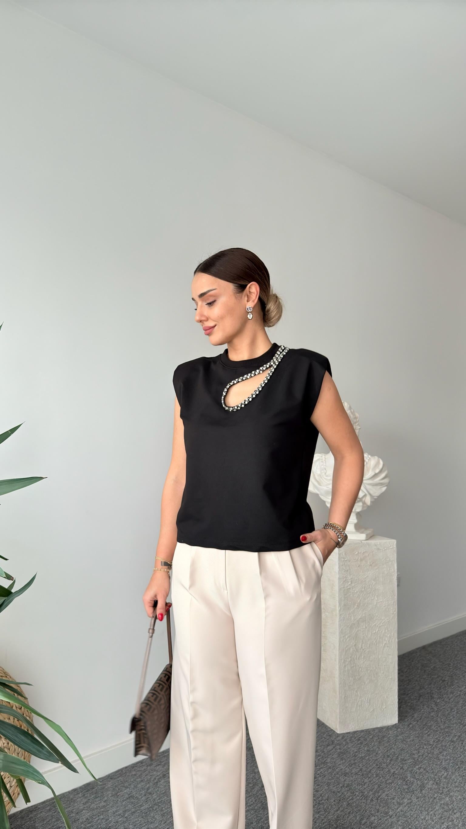 Orj Model Damla Taş İşlemeli Tshirt